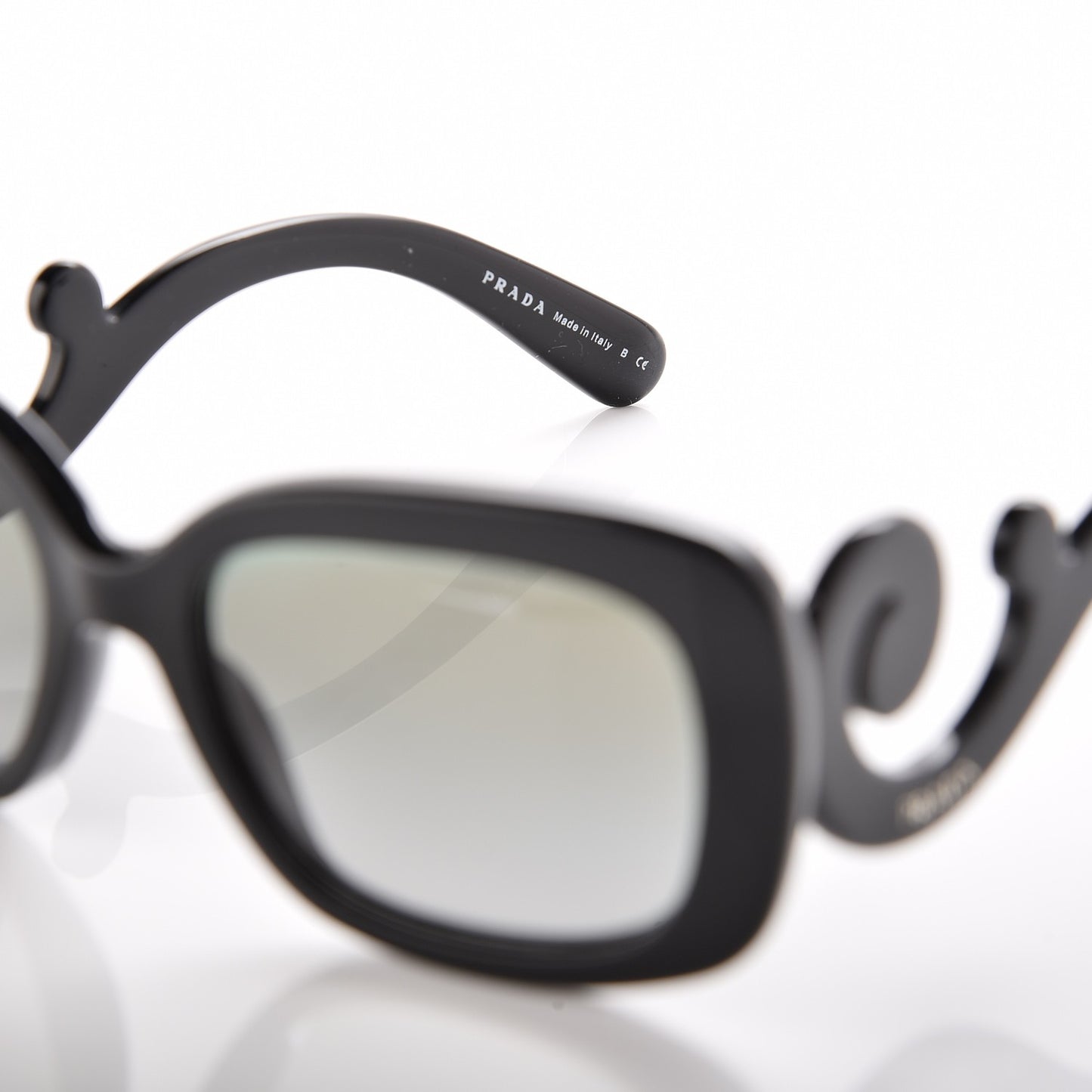 Acetate Baroque Sunglasses SPR 27O Black