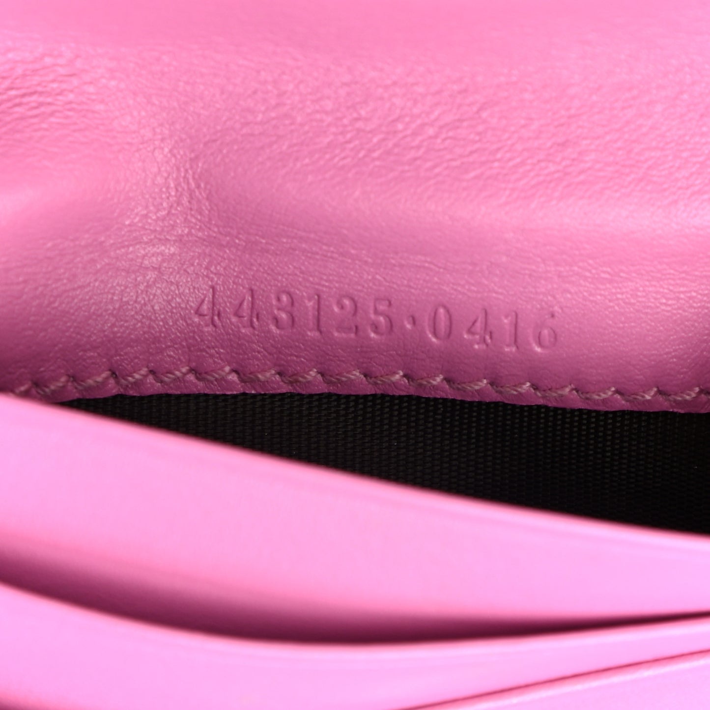 Calfskin Matelasse GG Marmont Card Case Candy Mousse