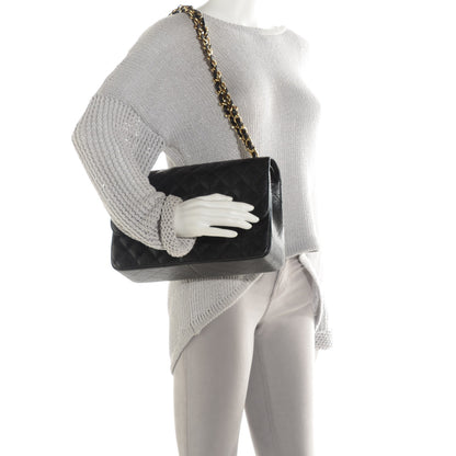 Chanel Caviar Quilted Jumbo Double Flap Black 2 of 8