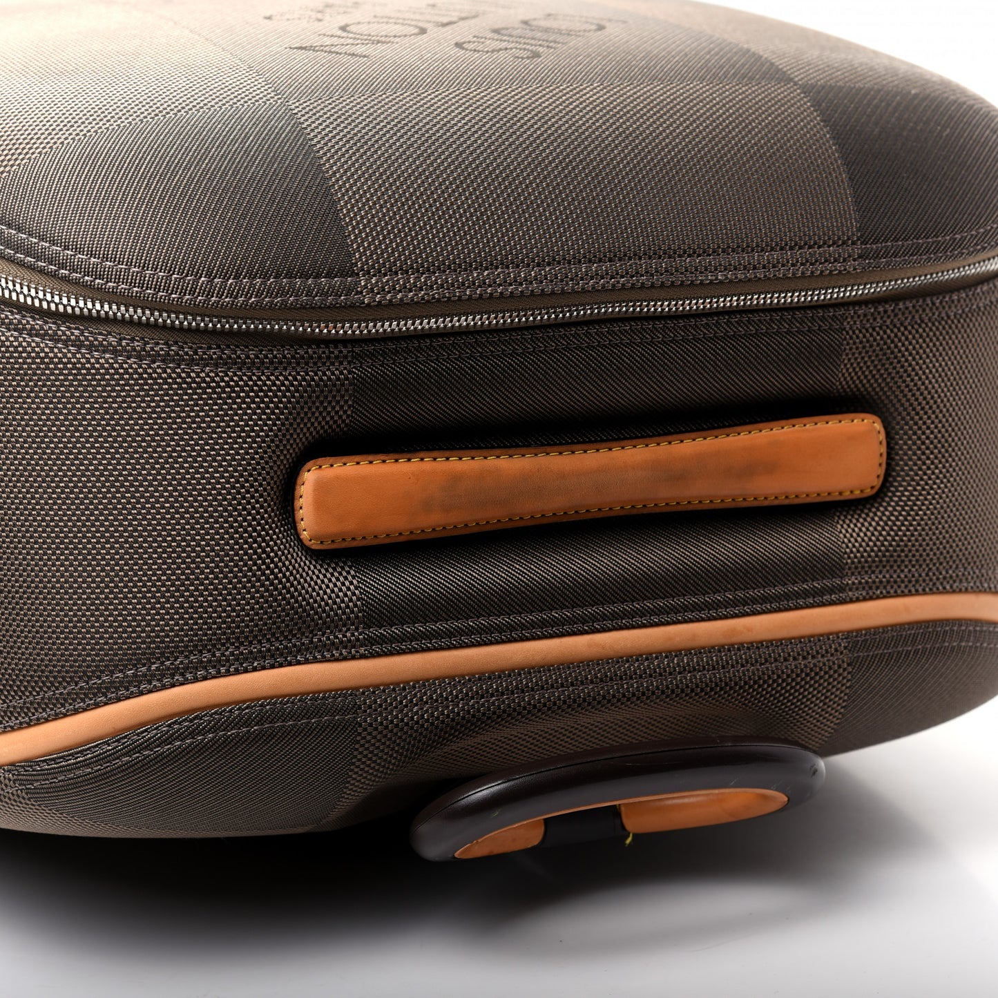 Damier Geant Conquerant 65 Rolling Luggage Terre