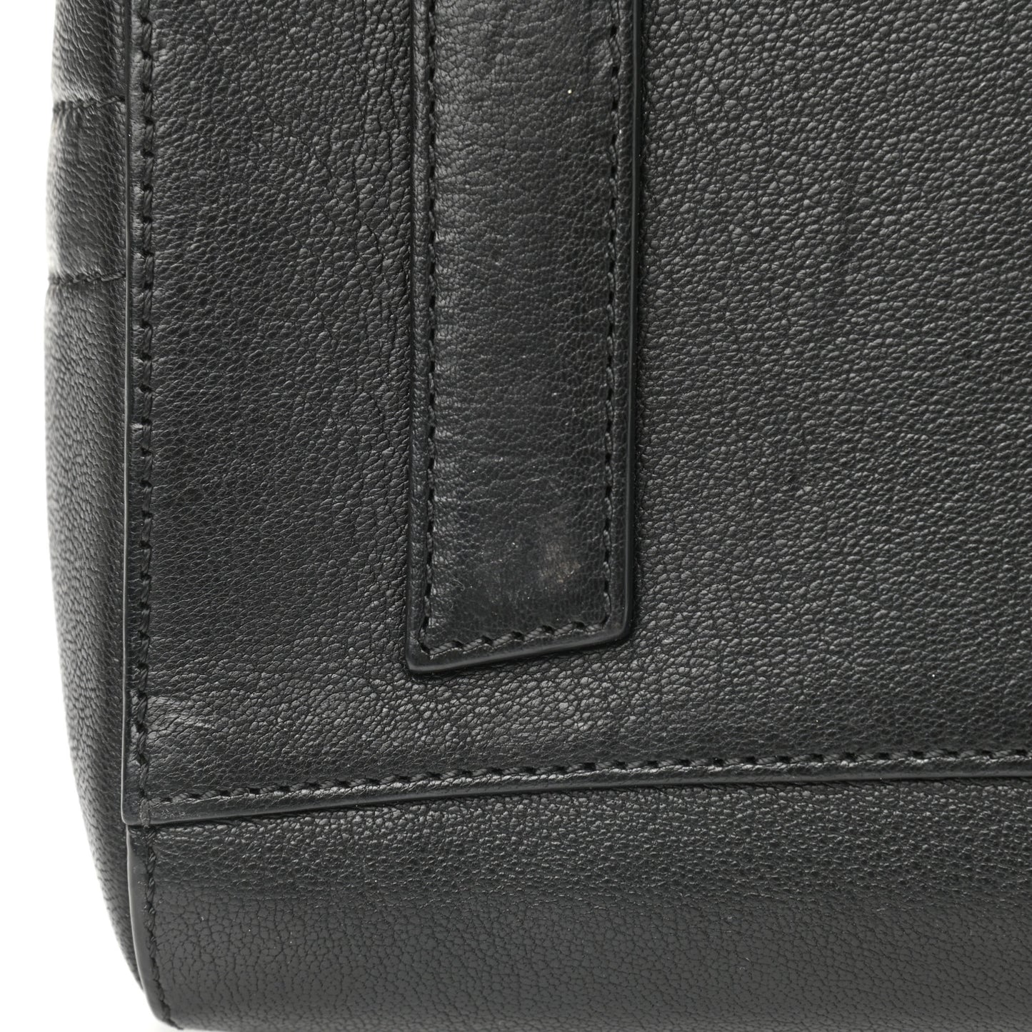 Sugar Goatskin Medium Antigona Black