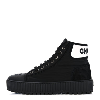 Chanel Fabric Suede Kidskin Grosgrain Lace Up Cap Toe Sneakers 38.5 Black White 1 of 9