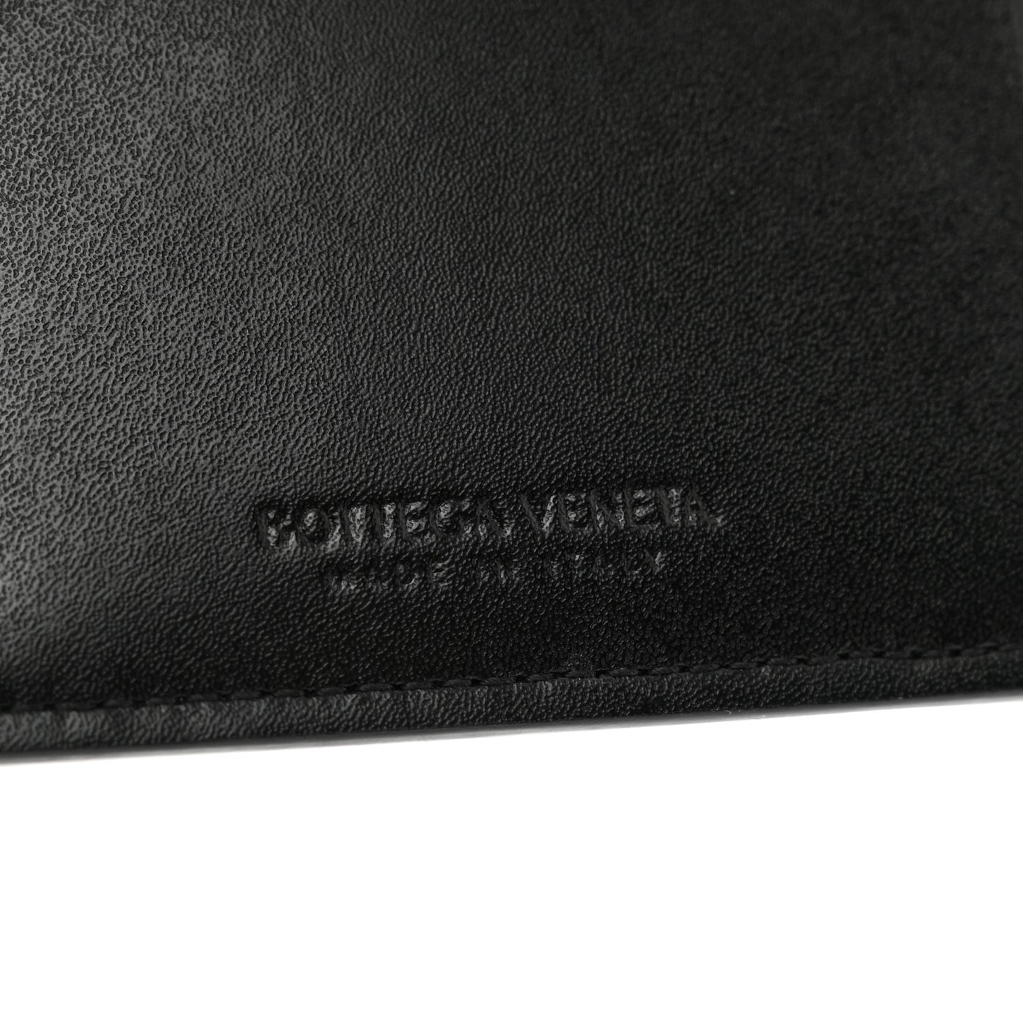 Nappa Maxi Intrecciato Zipped Card Case Black