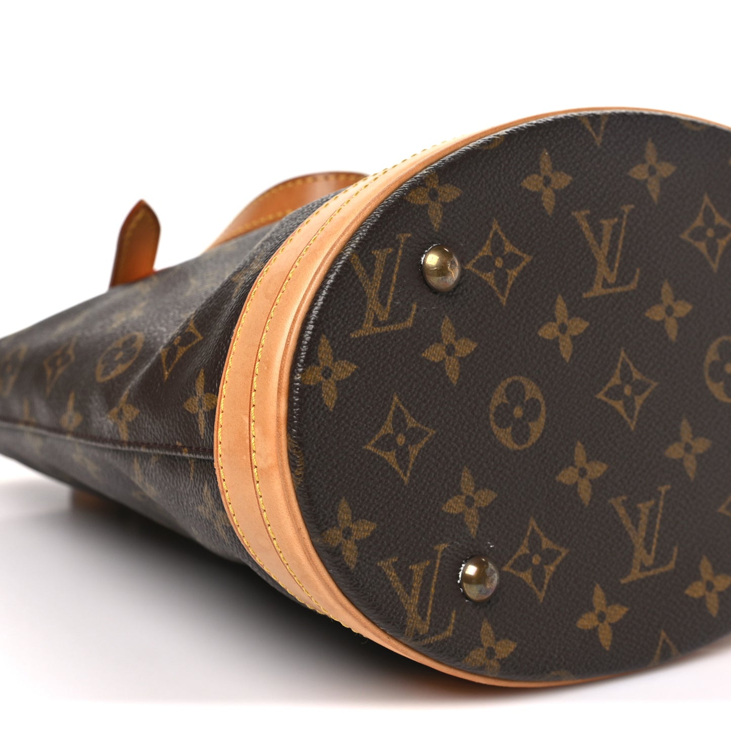 Monogram Petit Bucket 23
