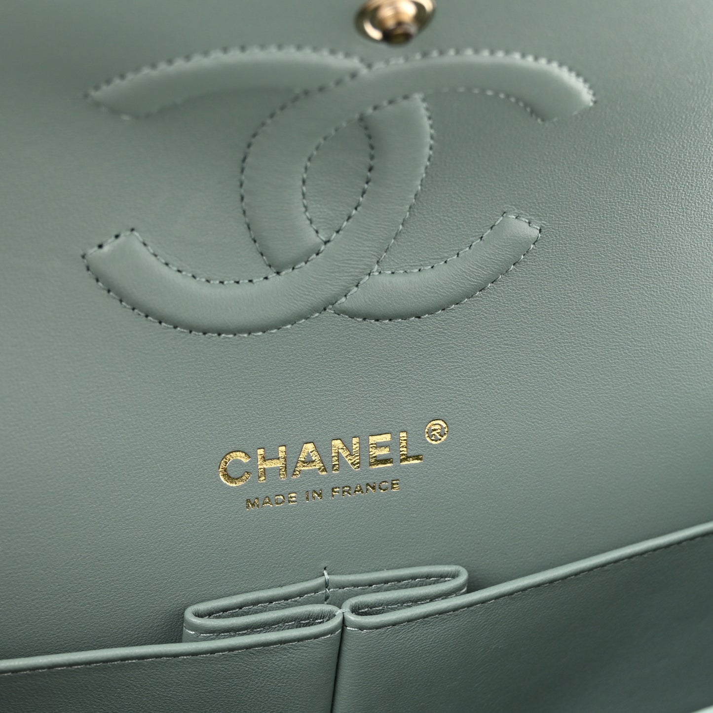 Caviar Quilted Medium Double Flap Dark Green