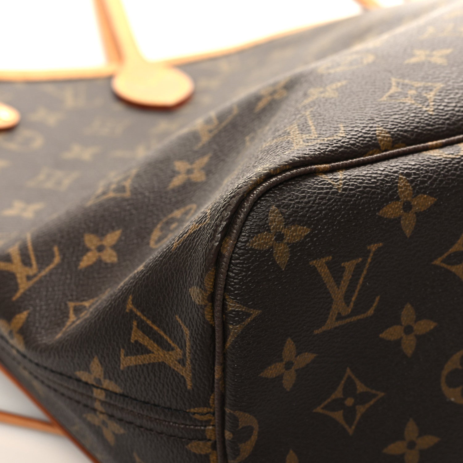Louis Vuitton Monogram Neverfull MM 9 of 14