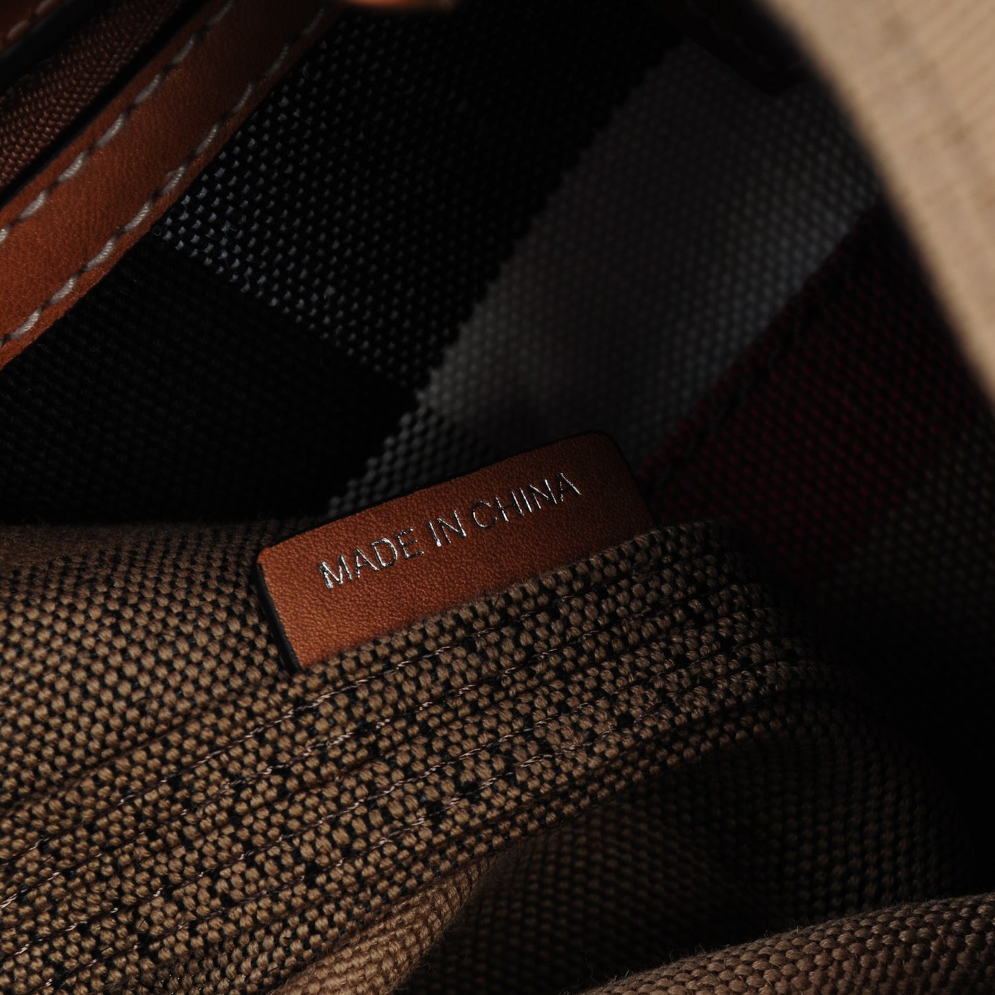 Canvas Mega Check Medium Ashby Saddle Brown