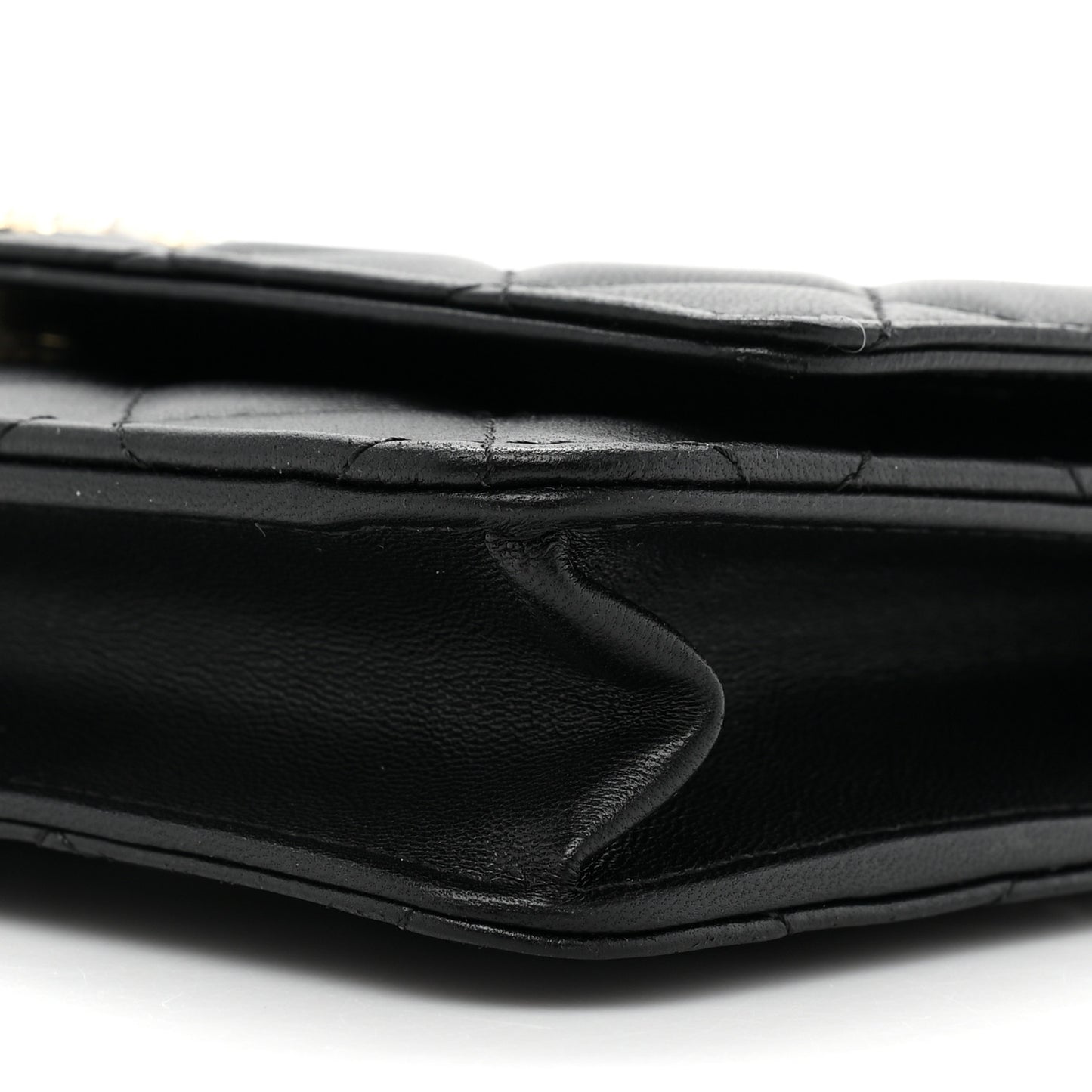 Lambskin Quilted Pearl CC Wallet on Chain WOC Black