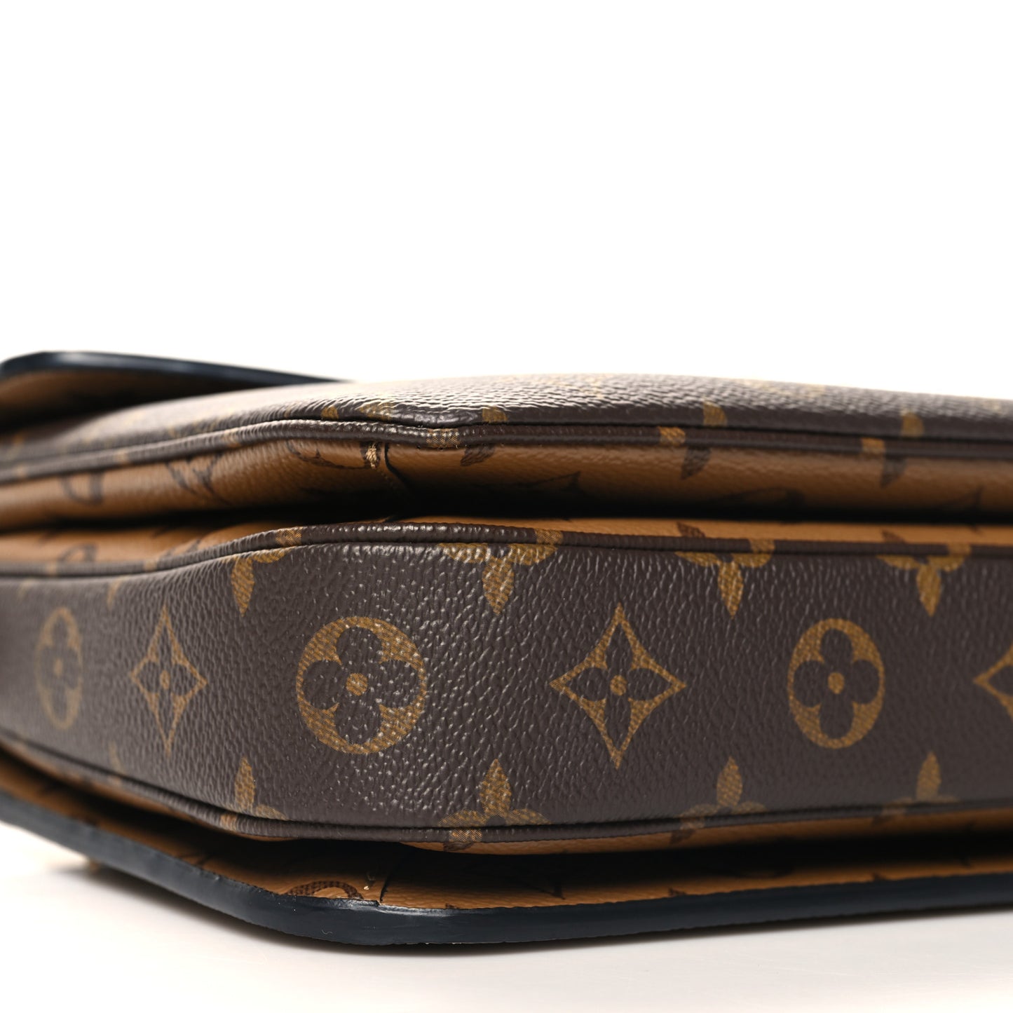 Reverse Monogram Pochette Metis