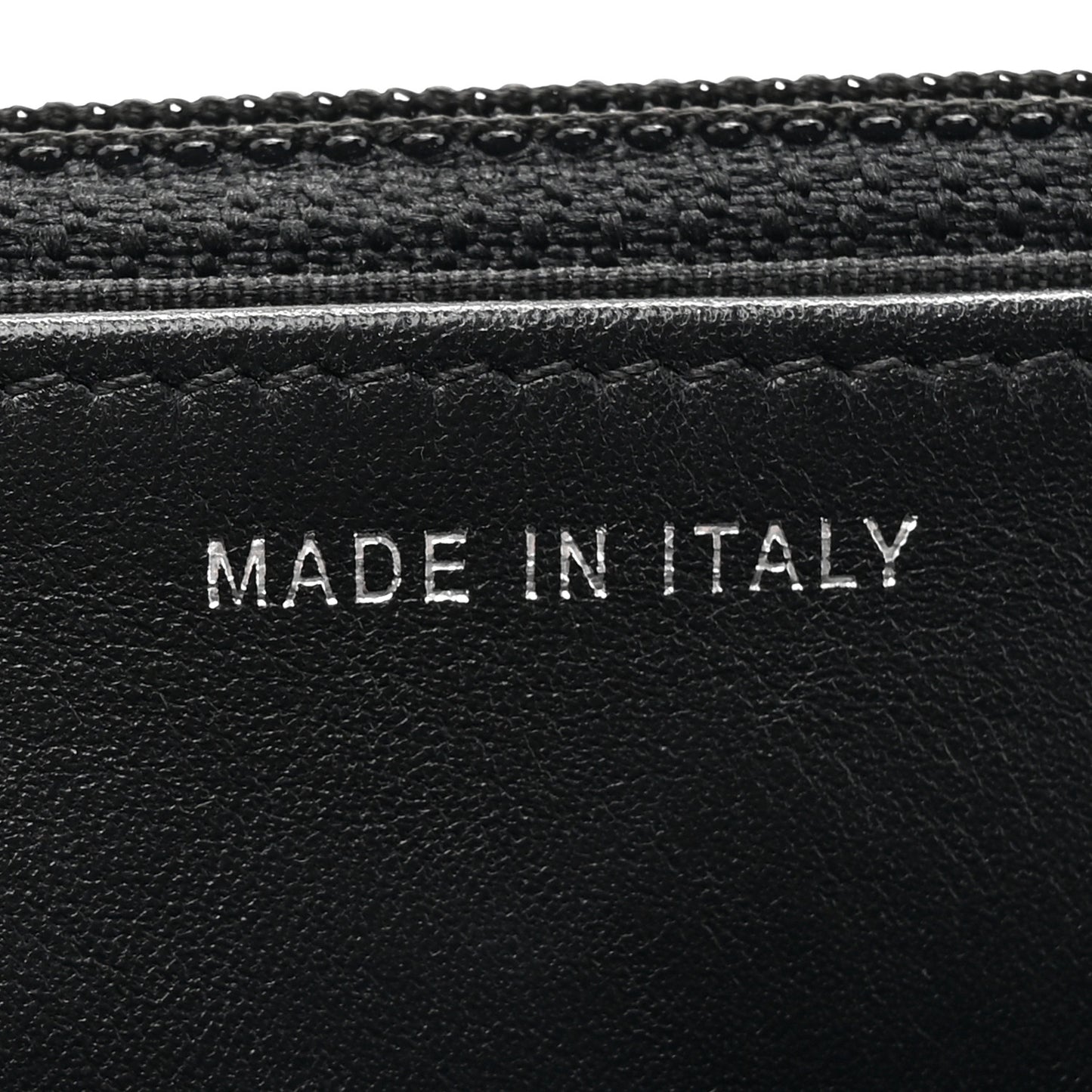 Calfskin Chain 20s Signe Wallet on Chain WOC Black