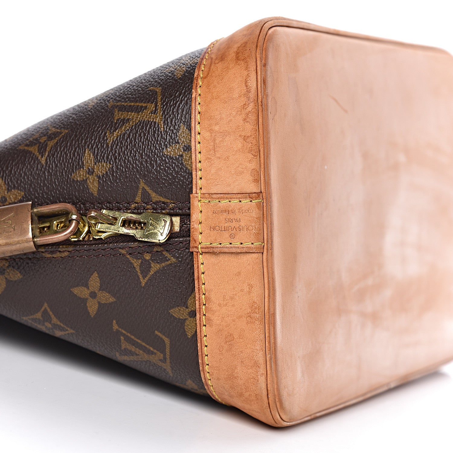Louis Vuitton Monogram Alma PM 12 of 14