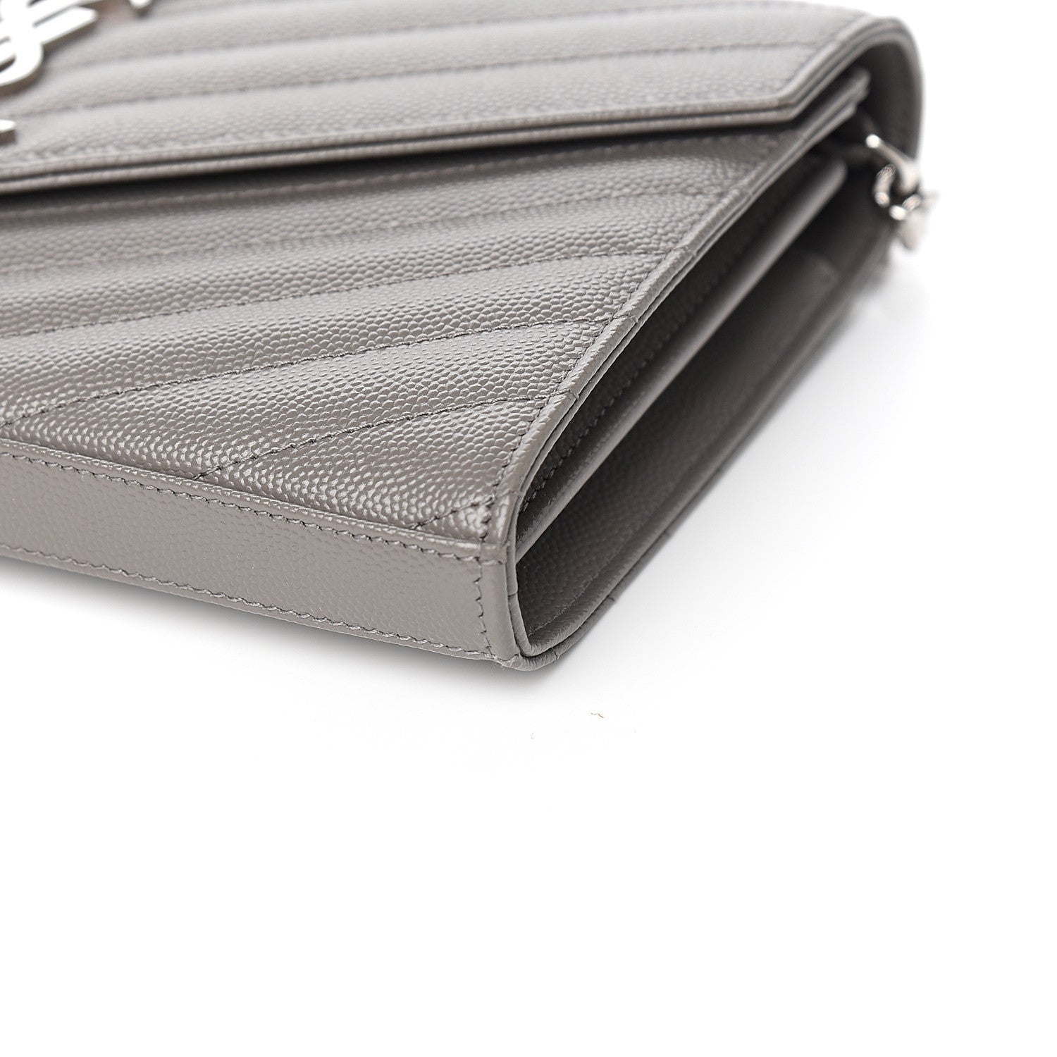 Saint Laurent Grain De Poudre Matelasse Chevron Monogram Chain Wallet Fog 7 of 9
