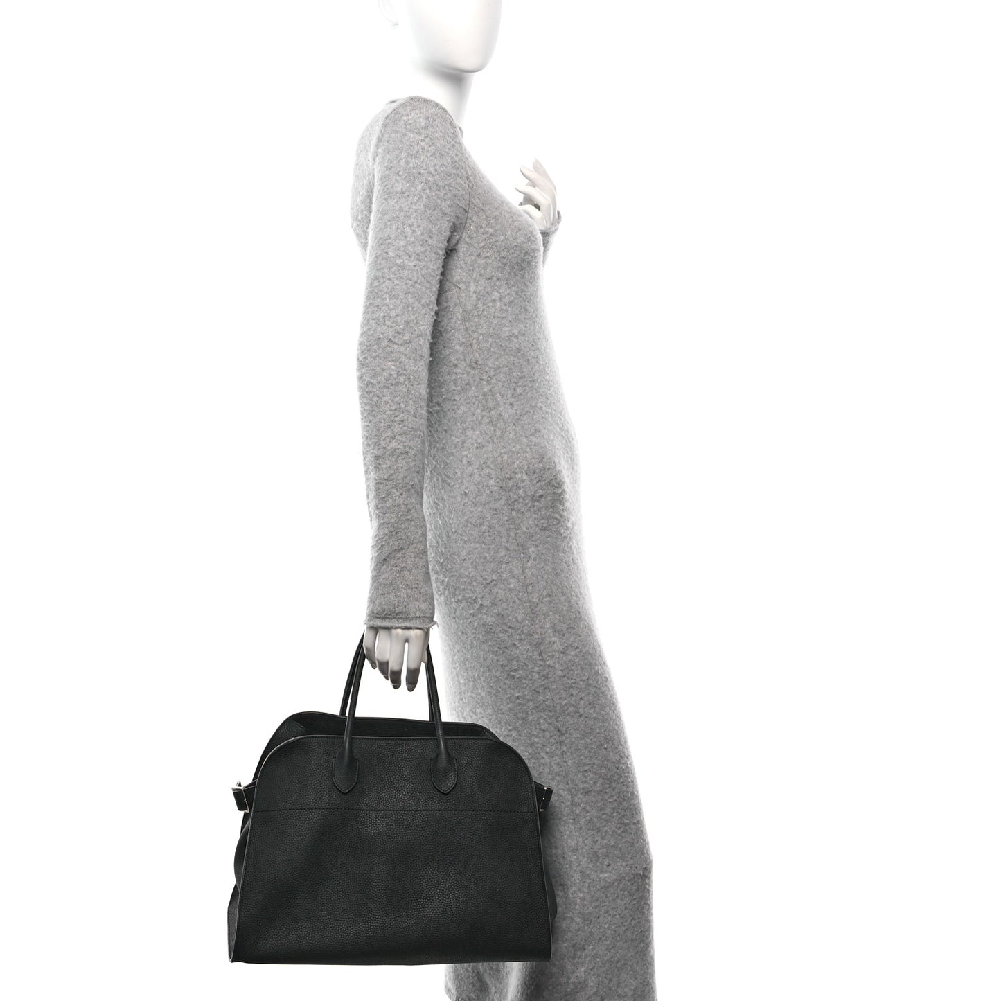 Matte Grained Calfskin Soft Margaux 15 Black