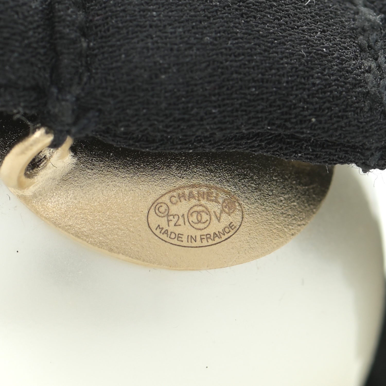 Chanel Pearl CC Hair Tie Black Gold Pearly White 3 of 4