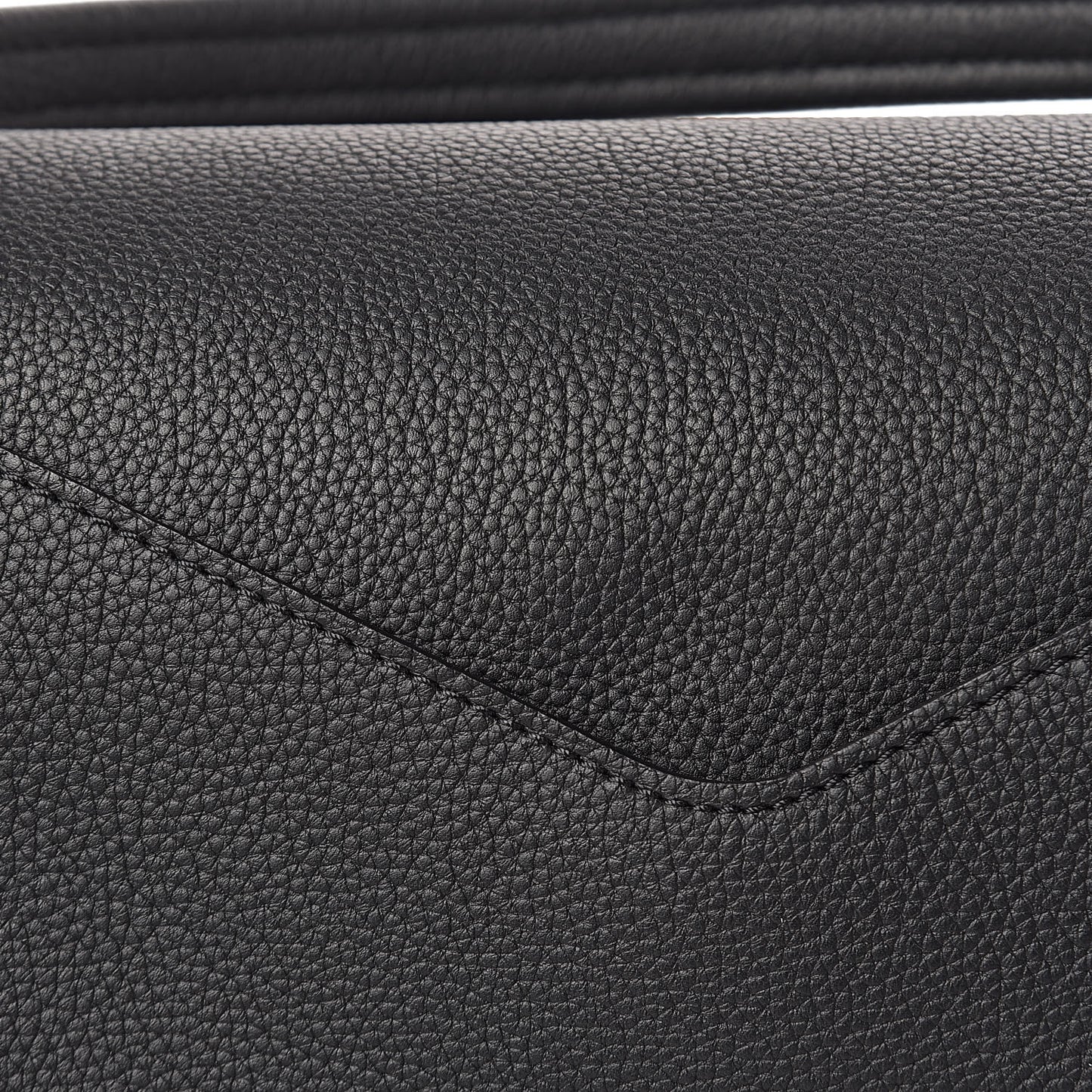 Monogram Double V Black
