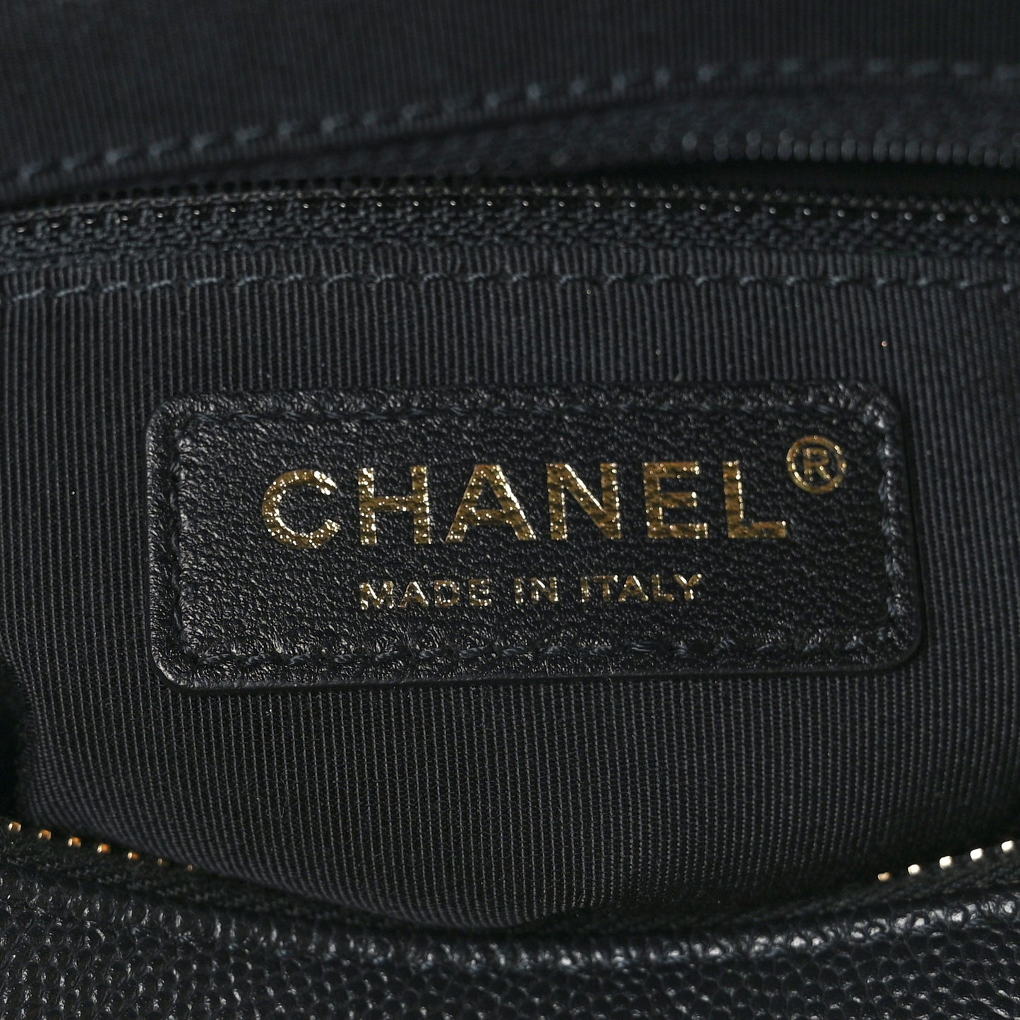 Caviar Quilted Small In & Out Camera Case Black