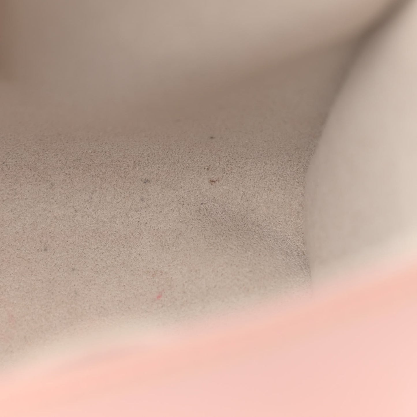Epi Twist Shoulder Bag MM Rose Ballerine