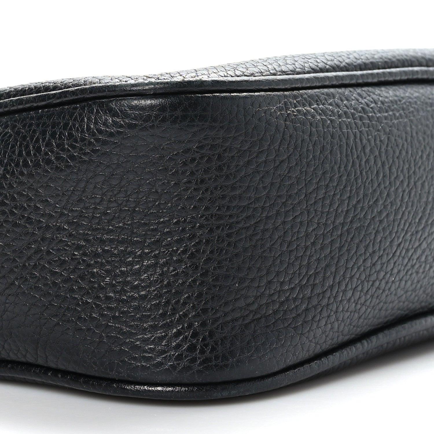 Gucci Pebbled Calfskin Small Soho Disco Bag Black 8 of 10