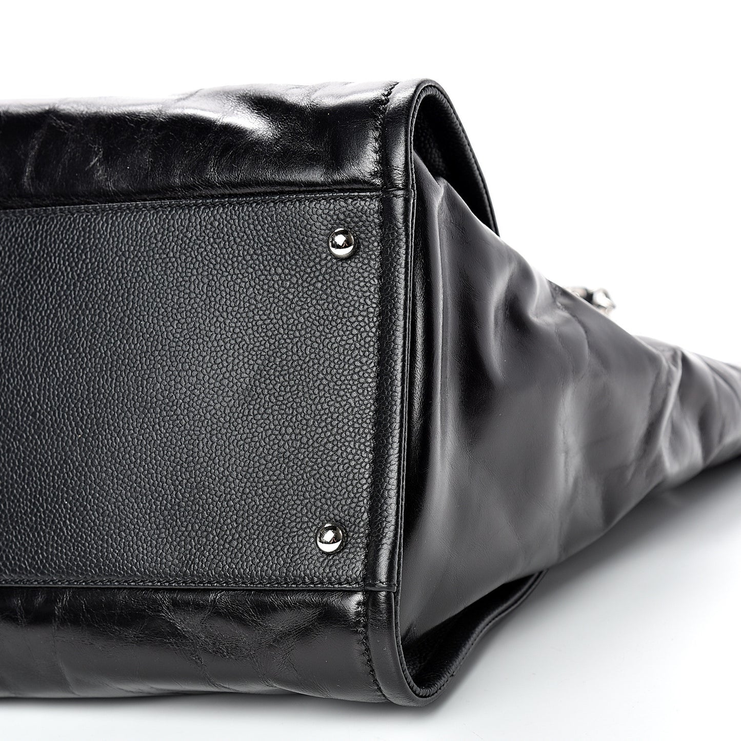 Glazed Calfskin Medium Deauville Tote Black