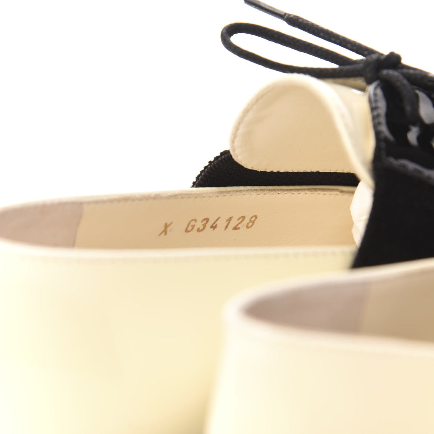 Patent CC Cap Toe Womens Lace Up Oxfords 35 Black White
