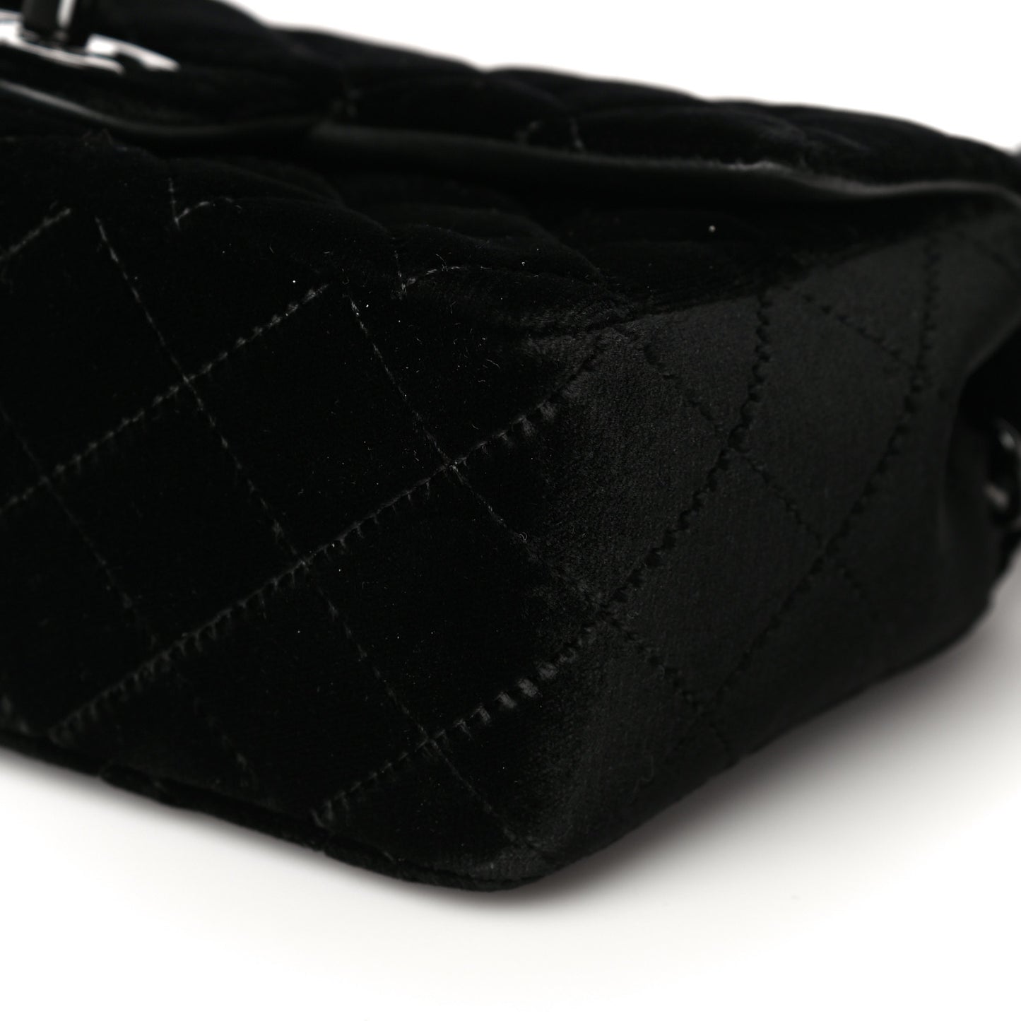 Velvet Quilted Mini Rectangular Flap So Black