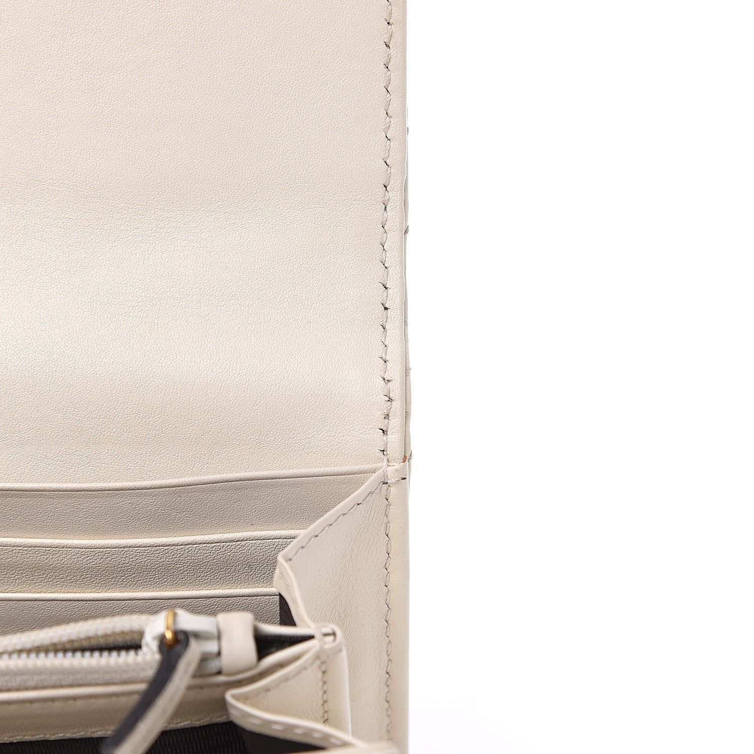 Gucci Calfskin Matelasse GG Marmont Continental Wallet Mystic White 14 of 17