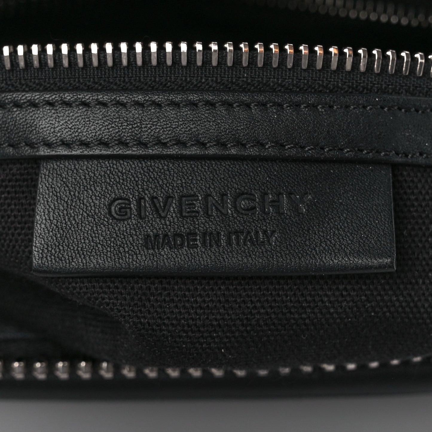 Calfskin Small Metal Antigona Black