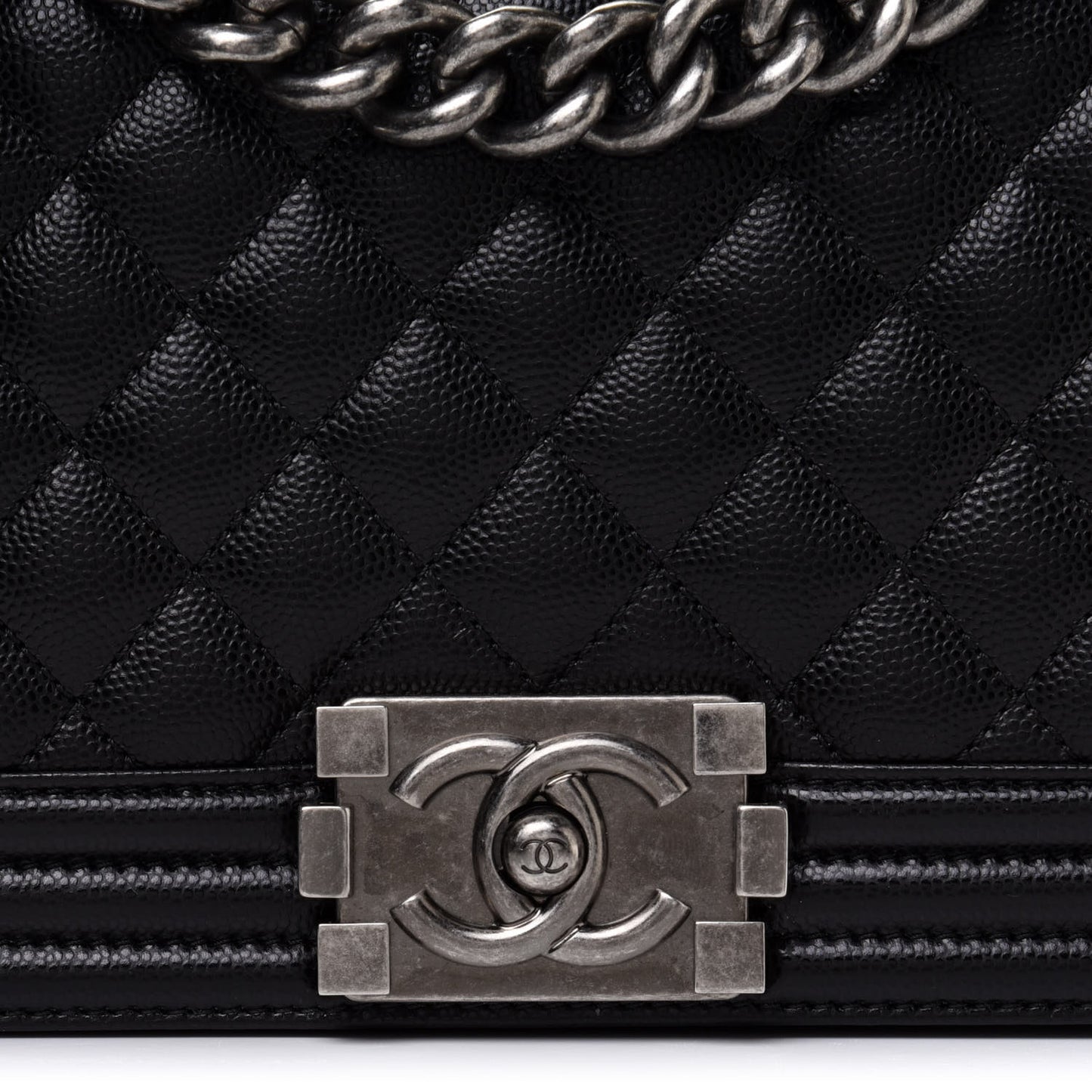 Caviar Quilted Medium Boy Flap Black