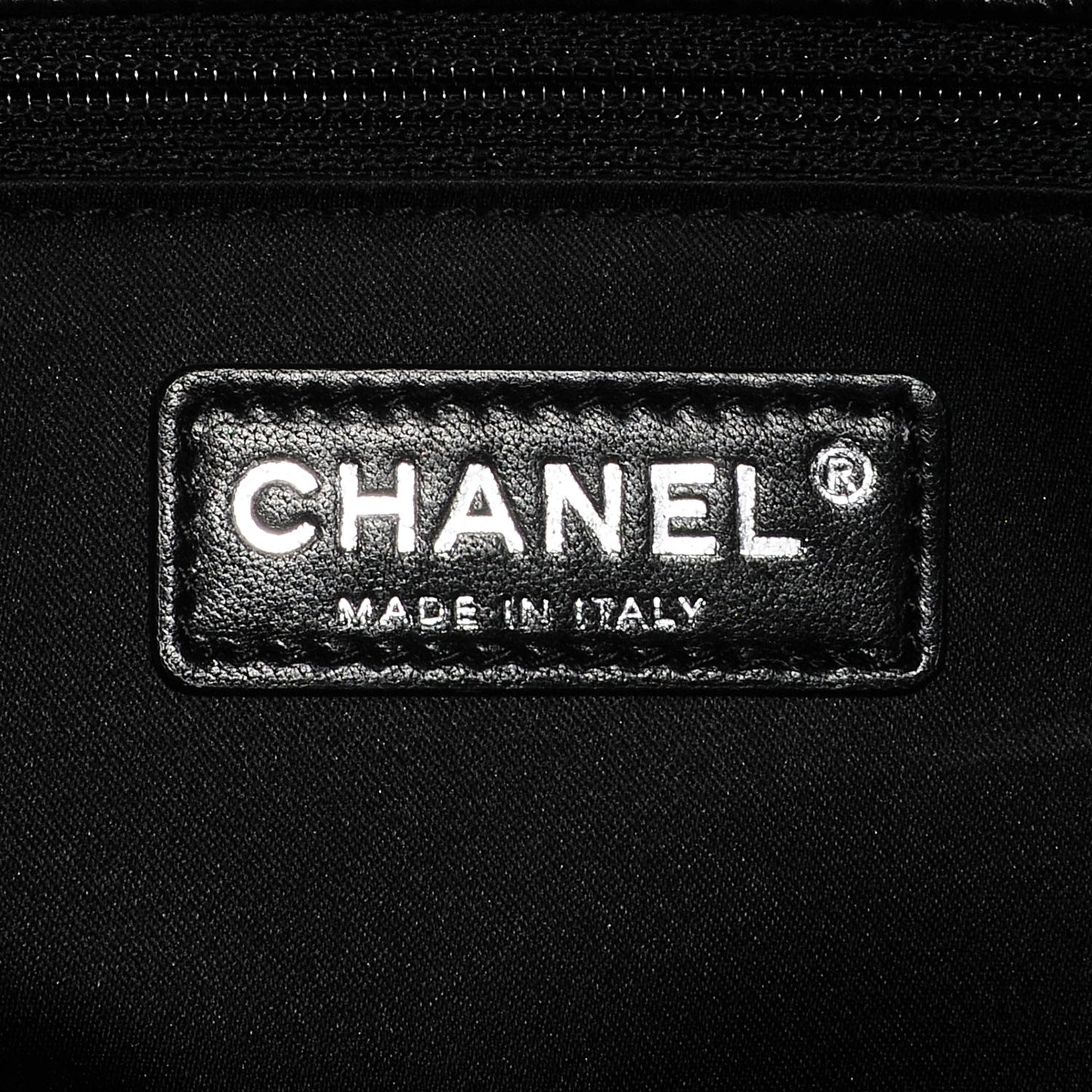 Caviar Grand Shopping Tote GST Black