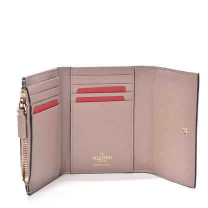 Valentino Garavani Pebbled Calfskin Bi-Fold Rockstud Wallet Poudre 5 of 6
