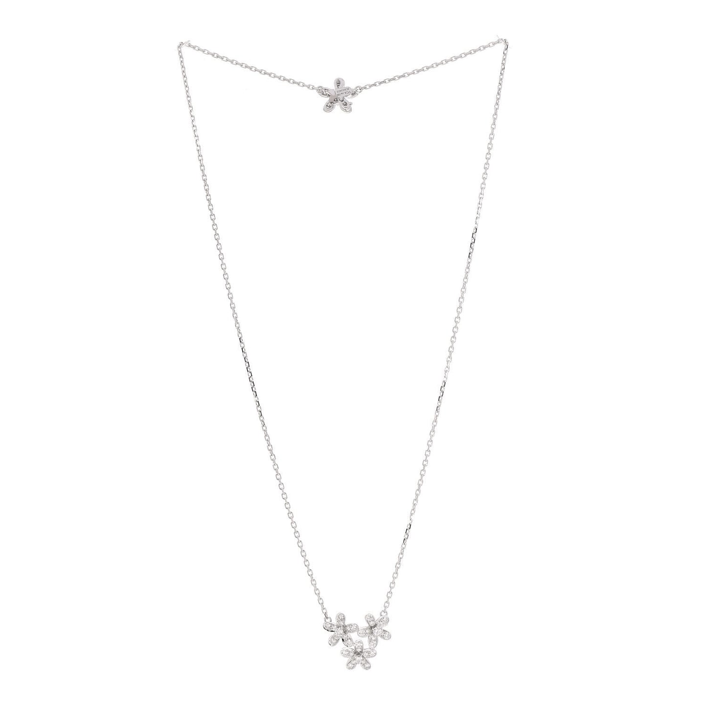 18K White Gold Diamond Socrate 3 Flower Pendant Necklace