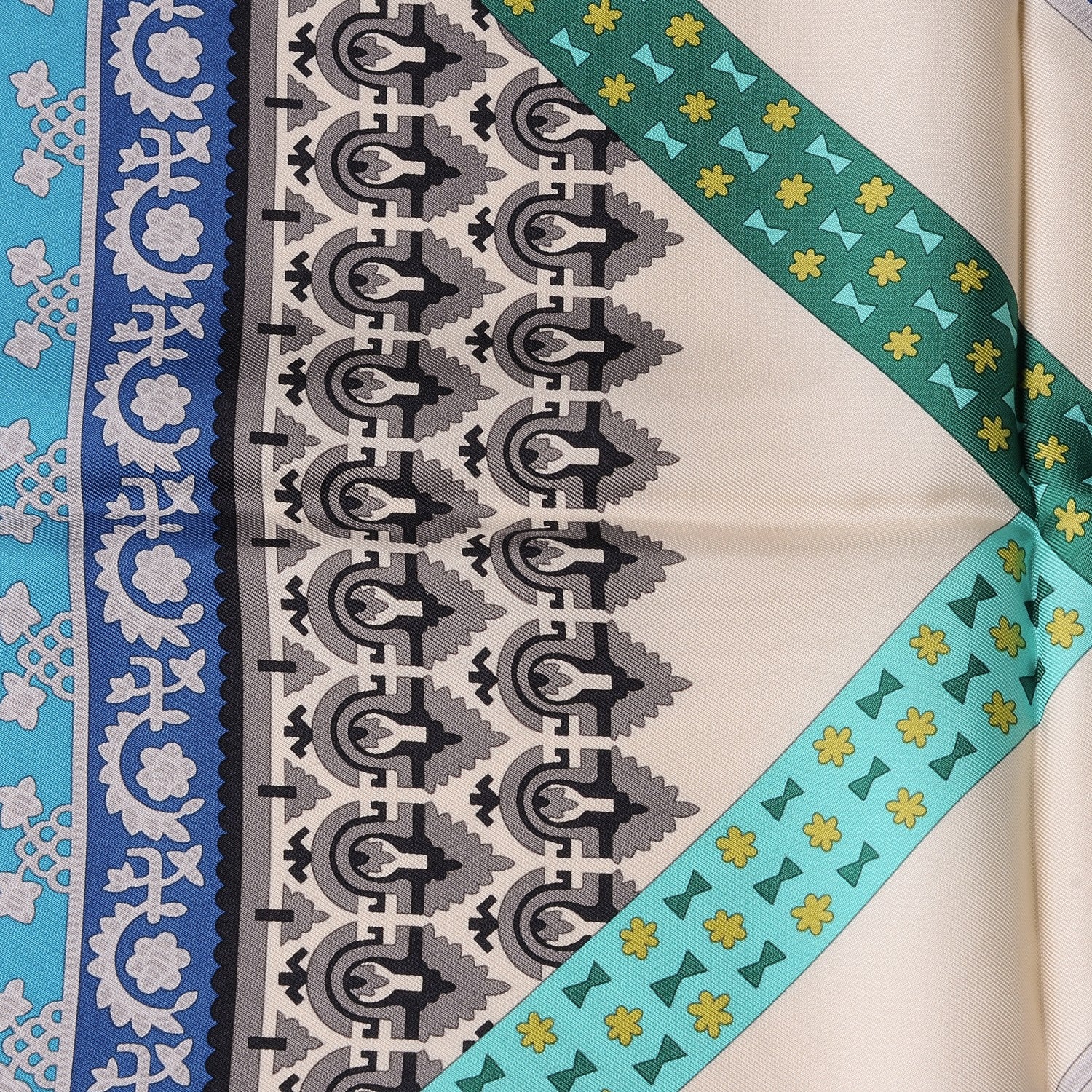 Hermes Silk Mousseline Brins D Or 90 Scarf Emeraude Blanc Bleu 6 of 7