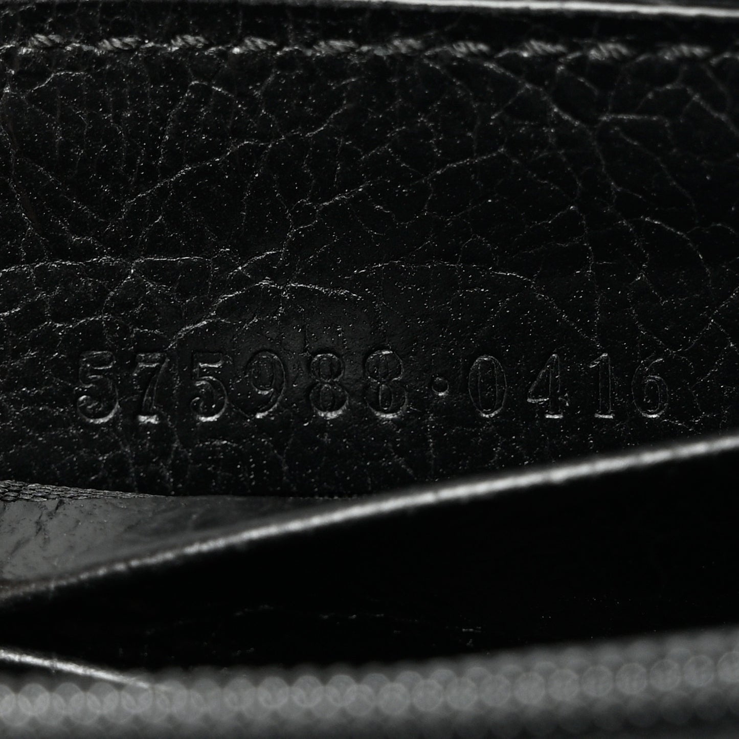 Vintage Calfskin Interlocking G Zip Wallet Black
