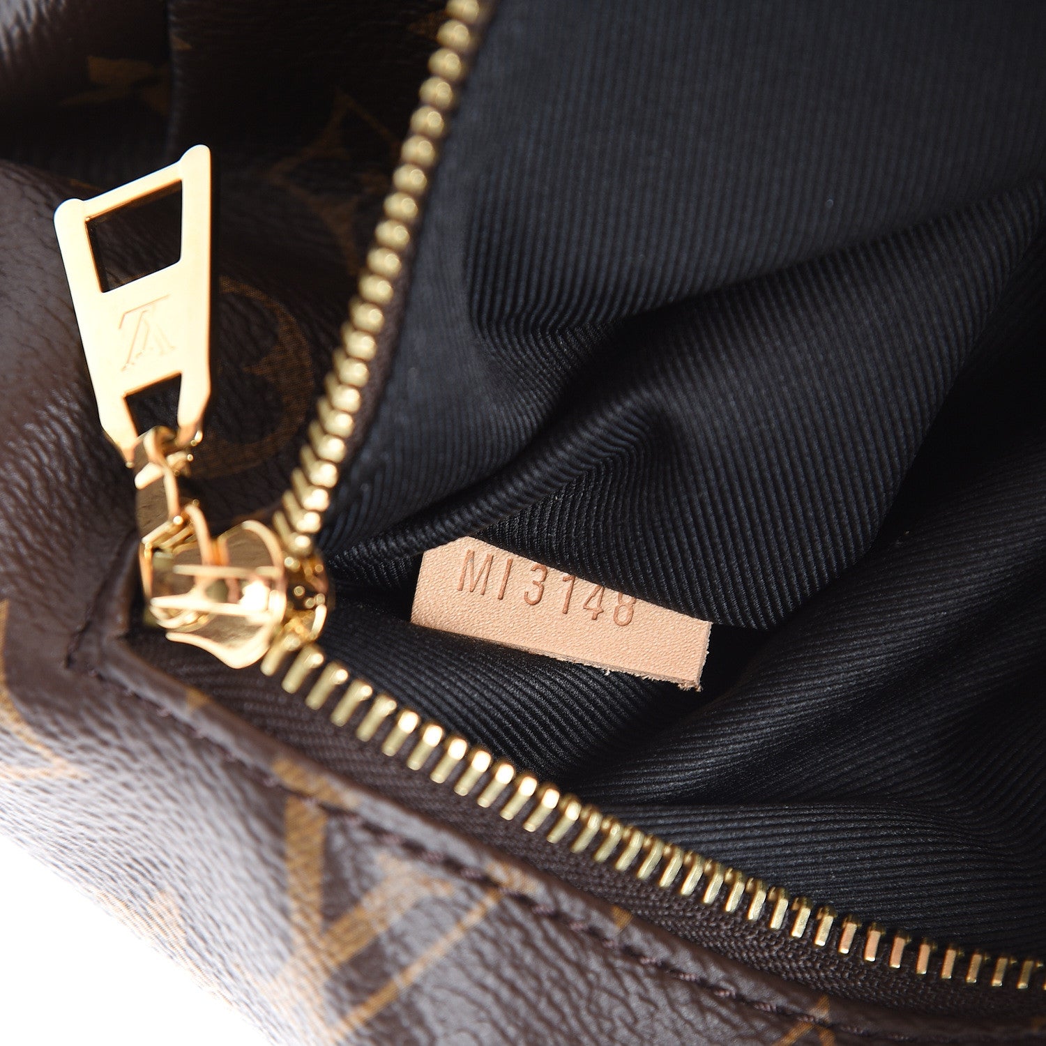 Louis Vuitton Monogram Bumbag 6 of 10