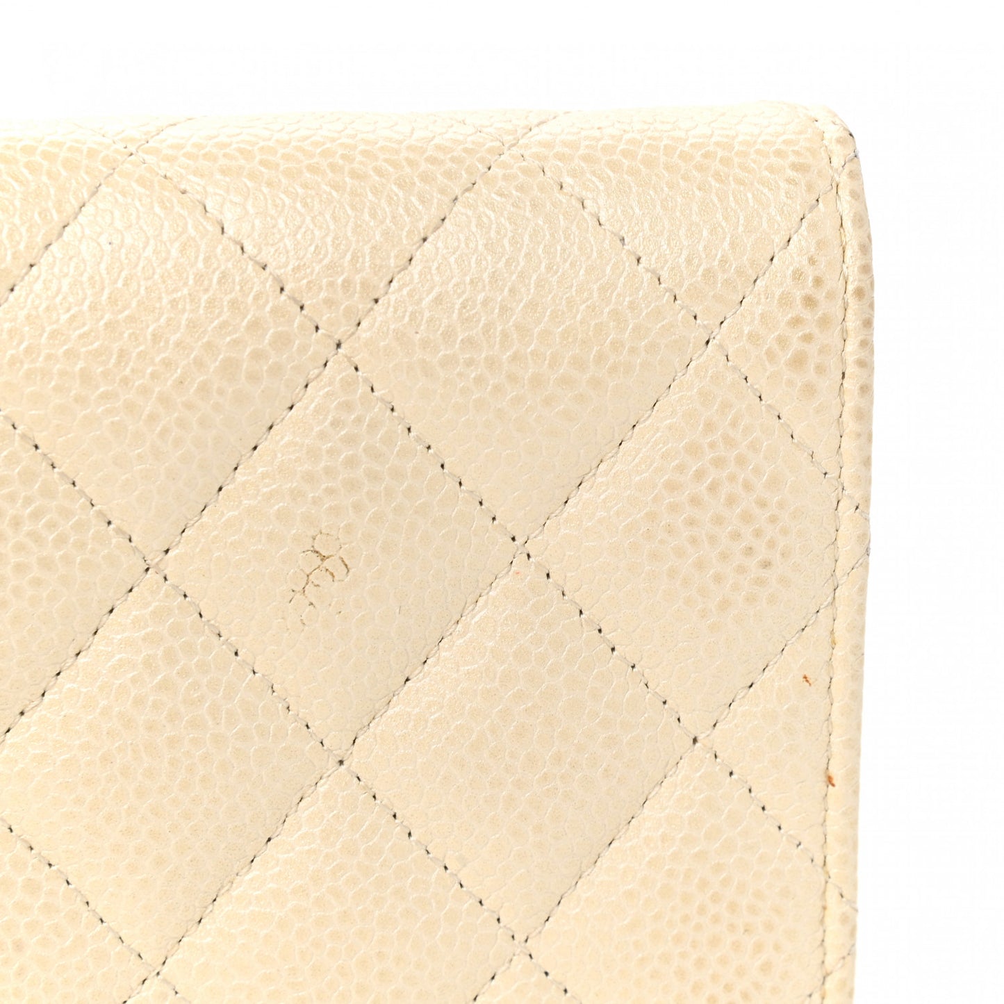Pearly Caviar Quilted Large Gusset Flap Wallet Ivory