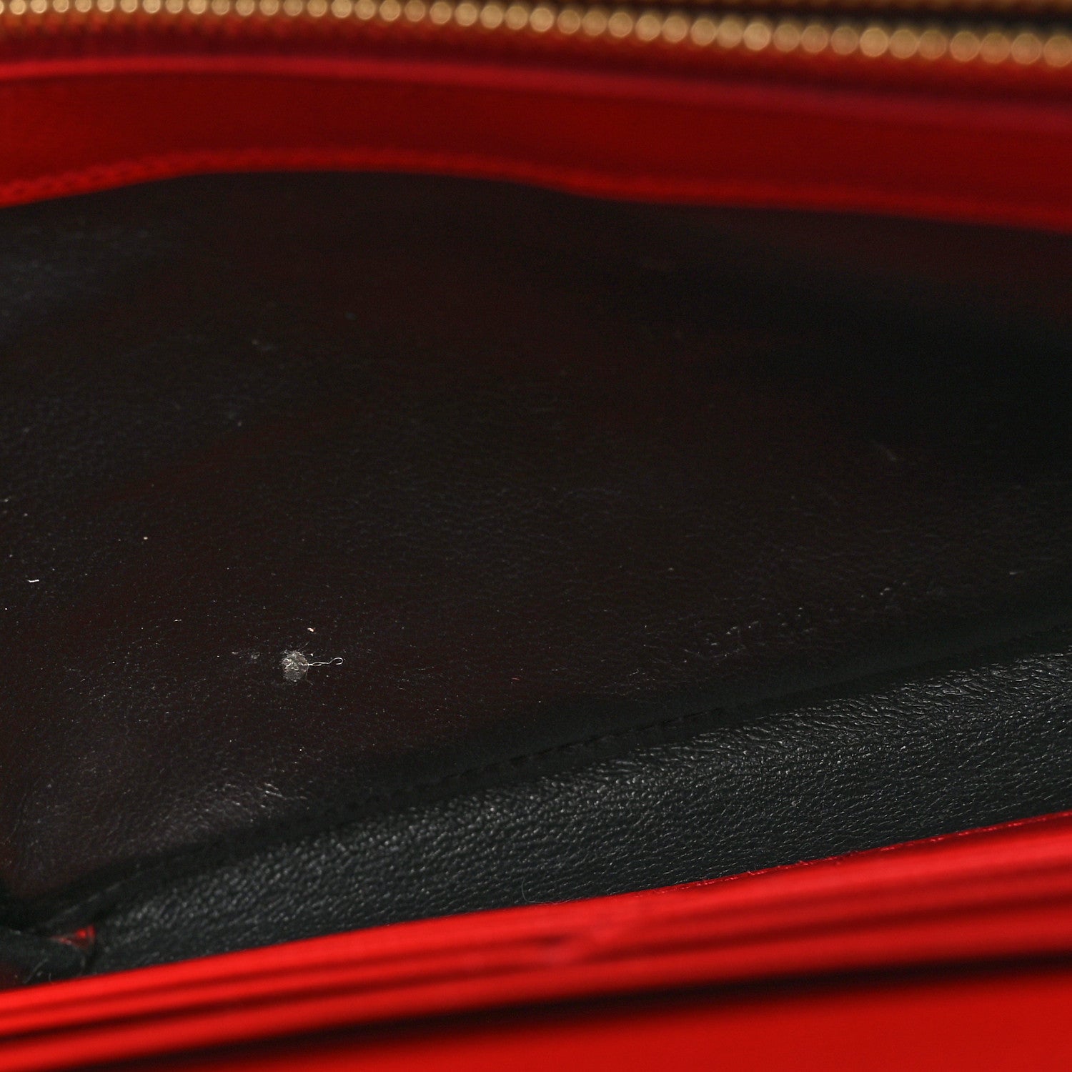 Saint Laurent Grain De Poudre Matelasse Chevron Monogram Chain Wallet Red 11 of 13