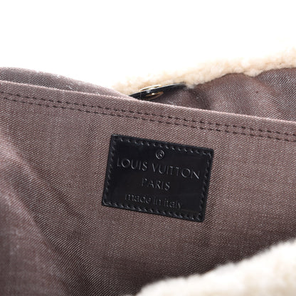 Louis Vuitton Patent Monogram Shearling Sac Thunder 6 of 7
