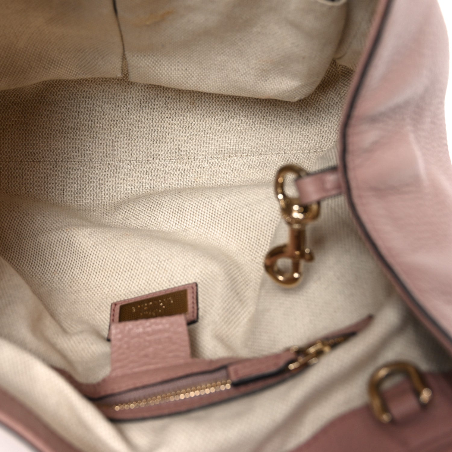Gucci Pebbled Calfskin Small Soho Shoulder Bag Light Pink 5 of 12