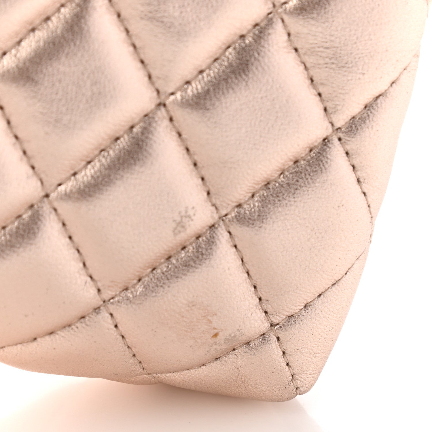 Chanel Metallic Lambskin Quilted Cosmetic Pouch Light Gold 15 of 19
