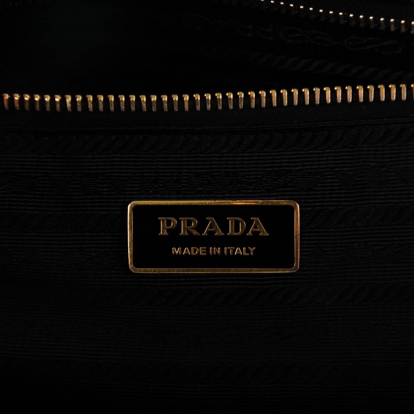 Saffiano Large Galleria Double Zip Tote Black