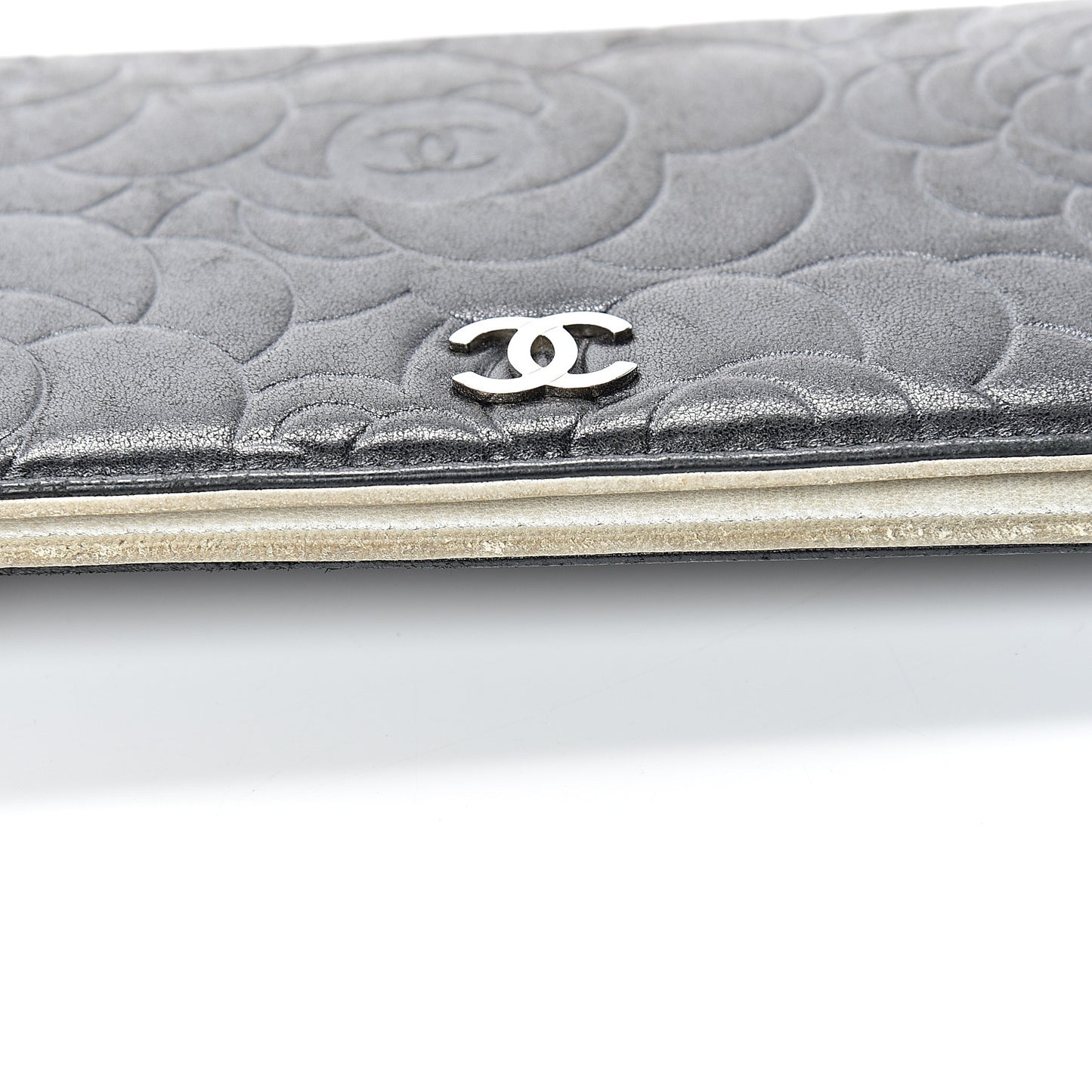 Lambskin Camellia Embossed Yen Wallet Black