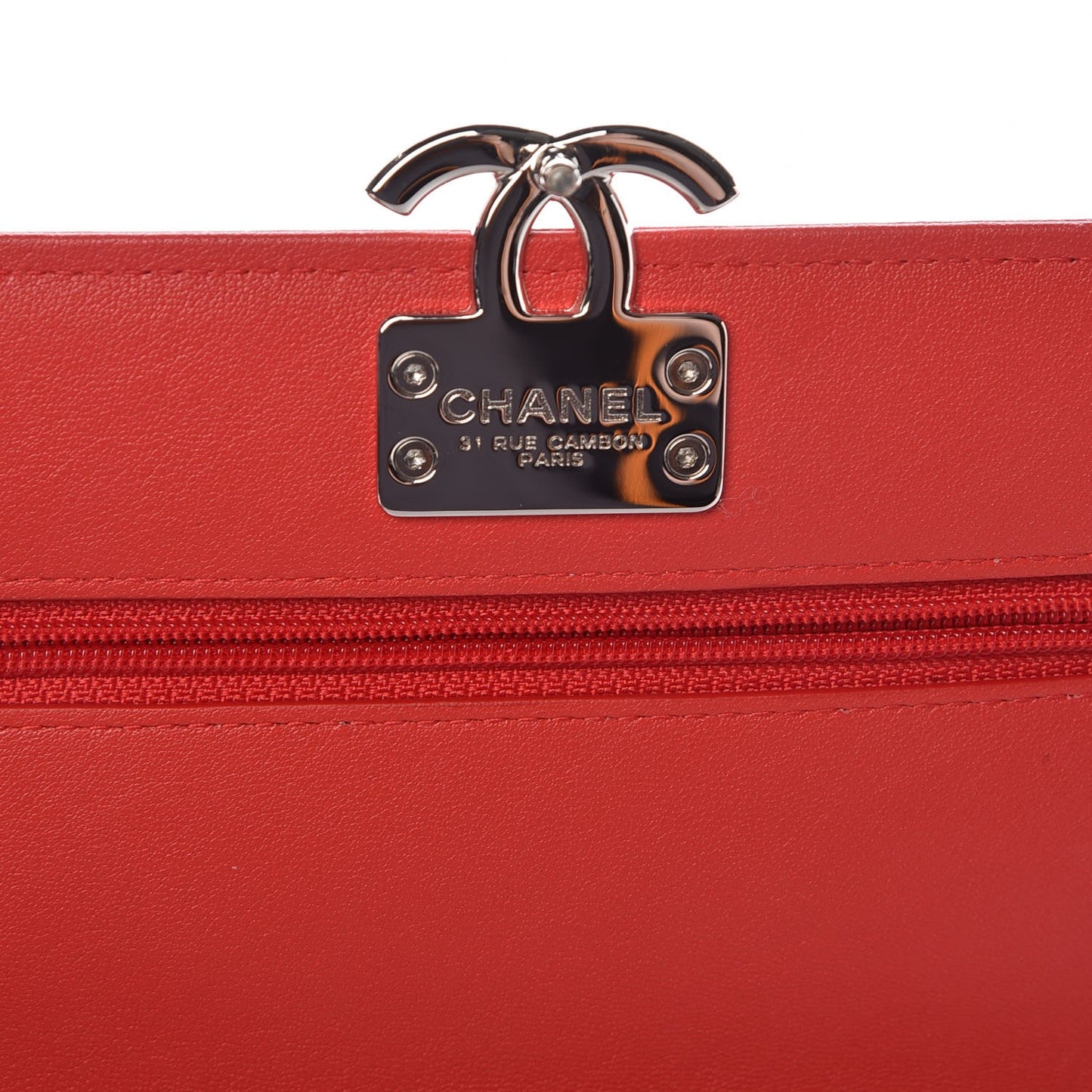 Grained Calfskin Quilted CC Box Wallet On Chain WOC Red