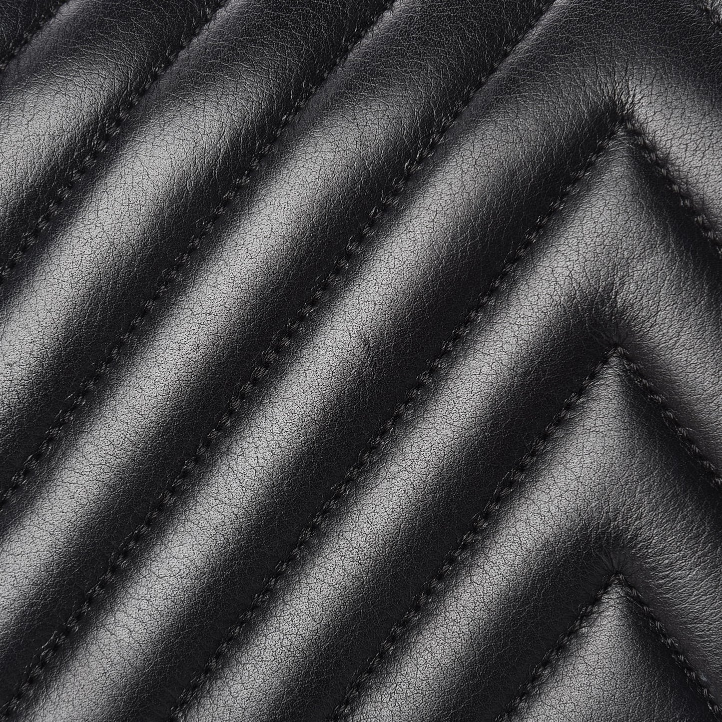 Calfskin Chevron Quilted New Medium Boy Flap Black