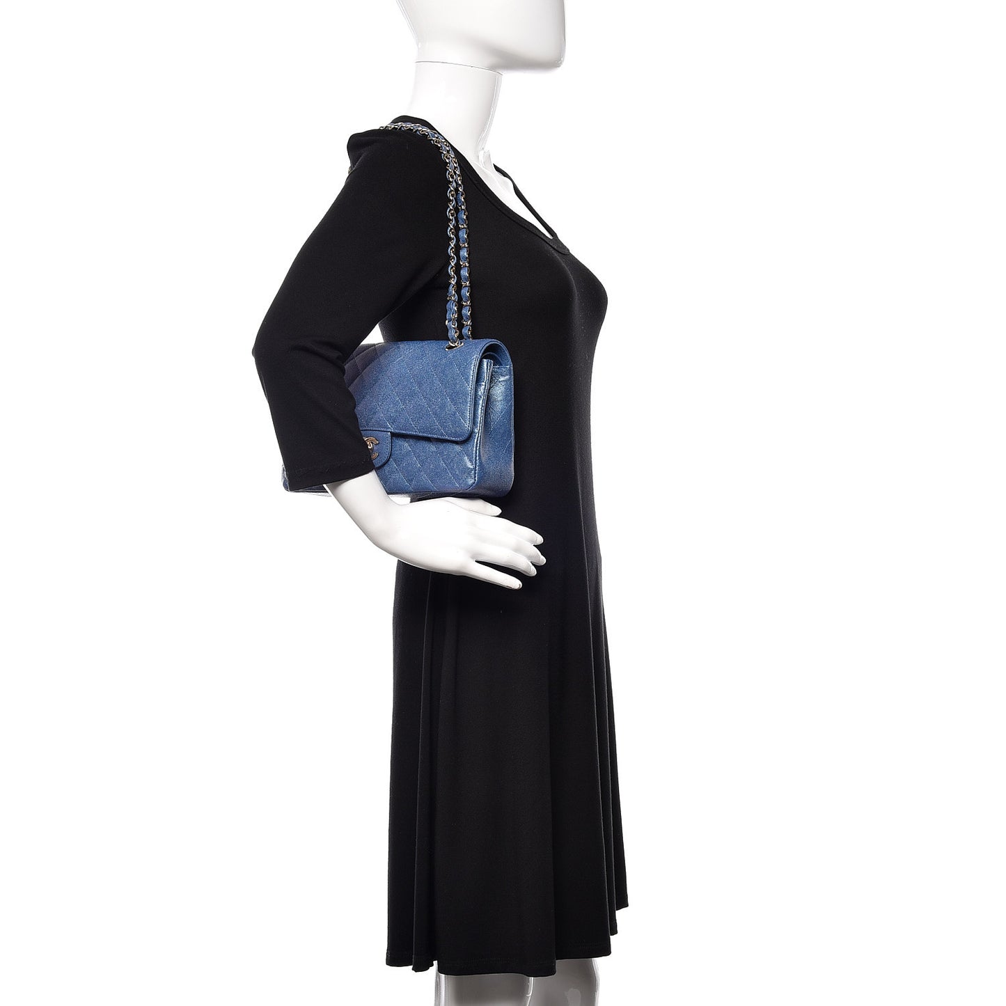 Iridescent Caviar Quilted Medium Double Flap Dark Blue