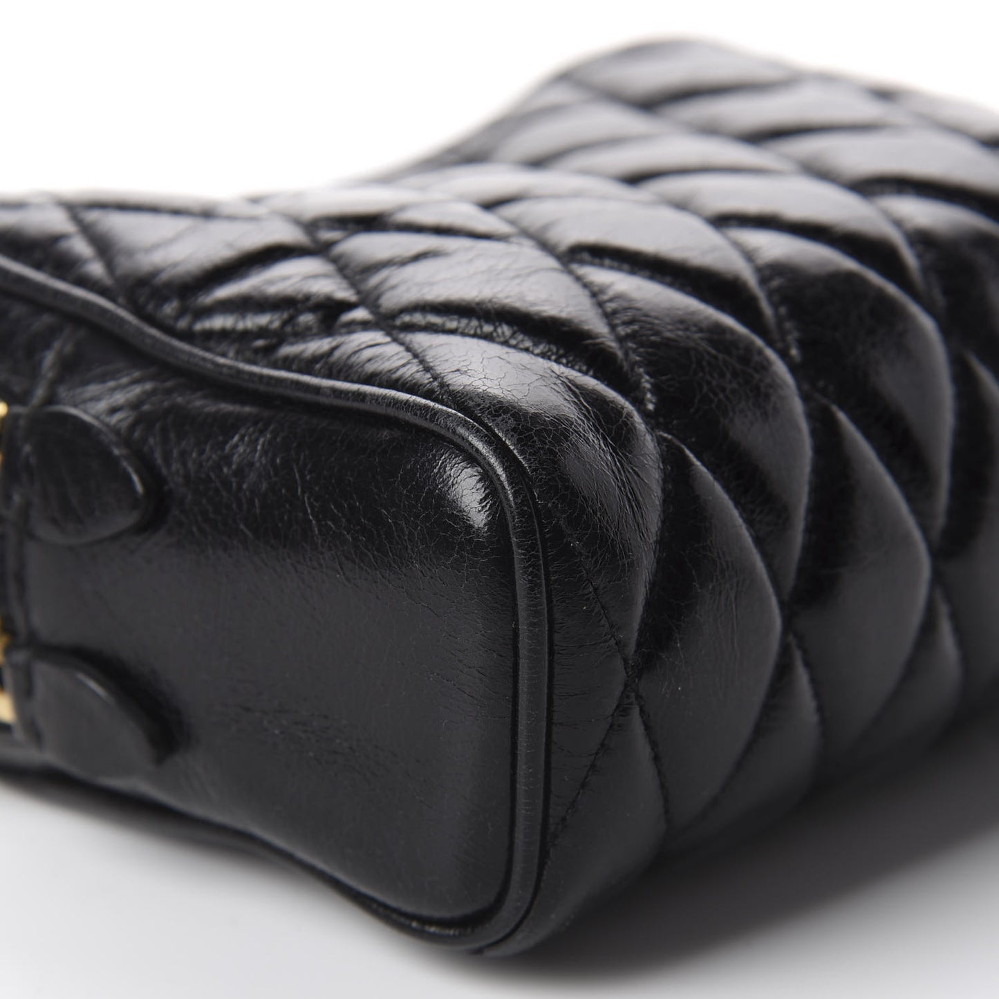 Vitello Shine Quilted Camera Bag Black