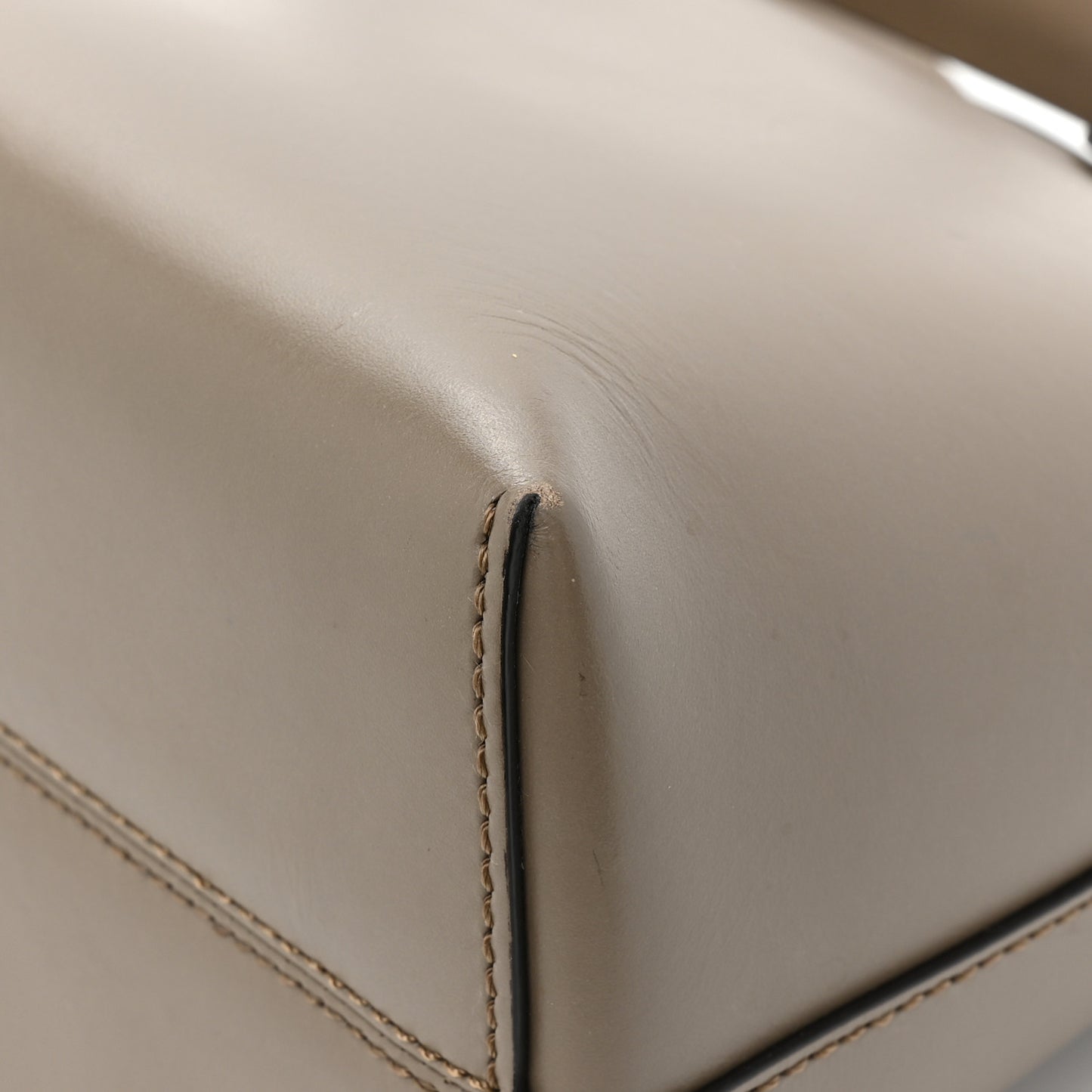 Vitello King Elaphe Python Print Logo Medium By The Way Boston Bag Tartufo Daisy Roccia