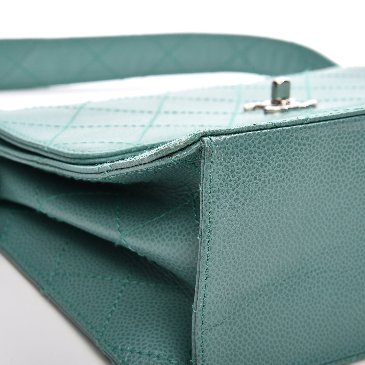 Caviar Flap Shoulder Bag Green