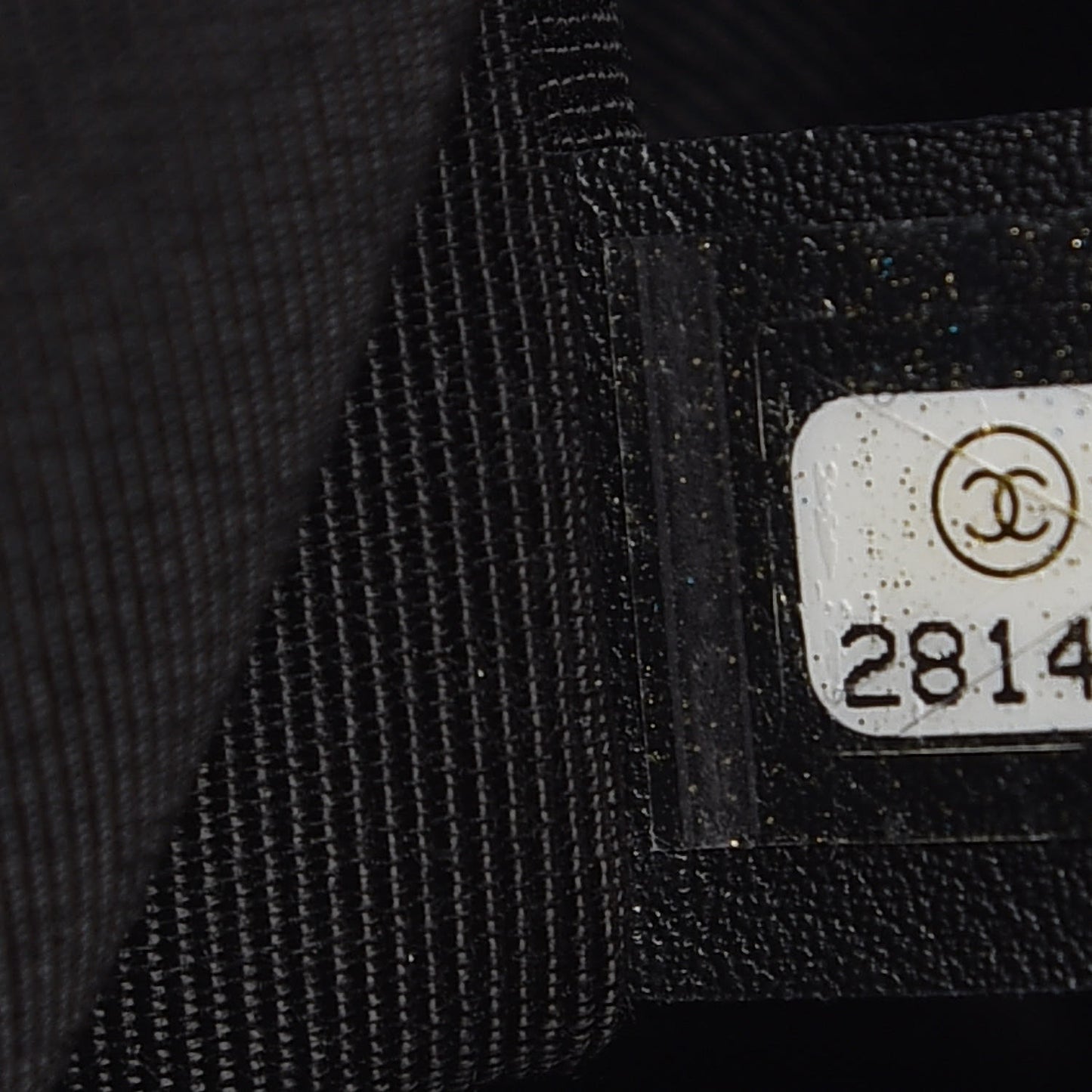 Caviar Quilted Medium Boy Flap Black
