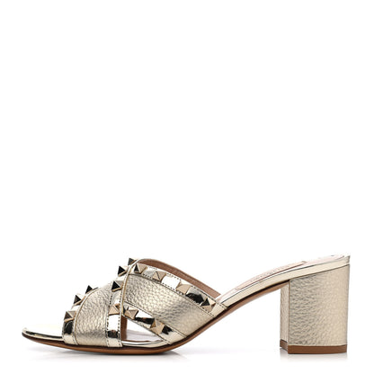 Valentino Garavani Metallic Pebbled Calfskin Rockstud Crisscross Slide 60mm Sandals 37 Platino 1 of 4