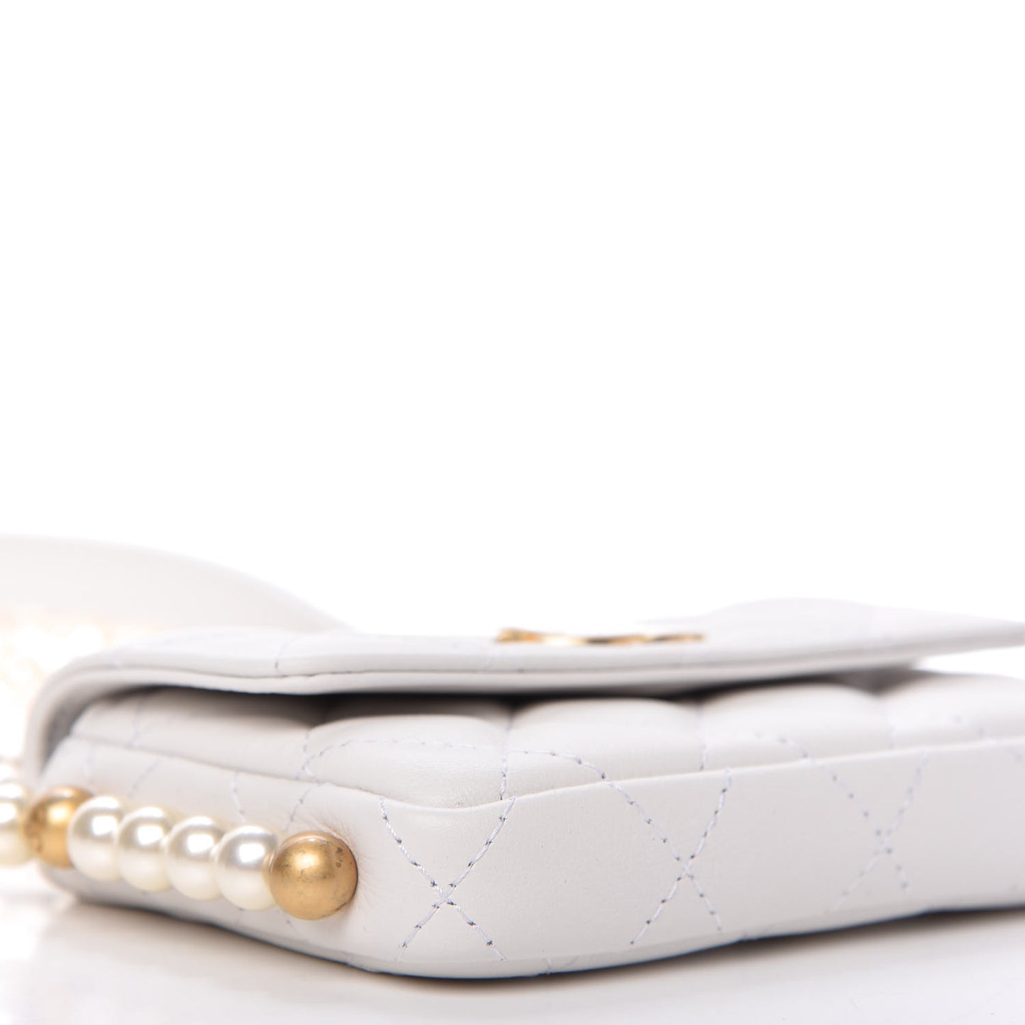 Calfskin Quilted About Pearls Card Holder Flap With Chain White